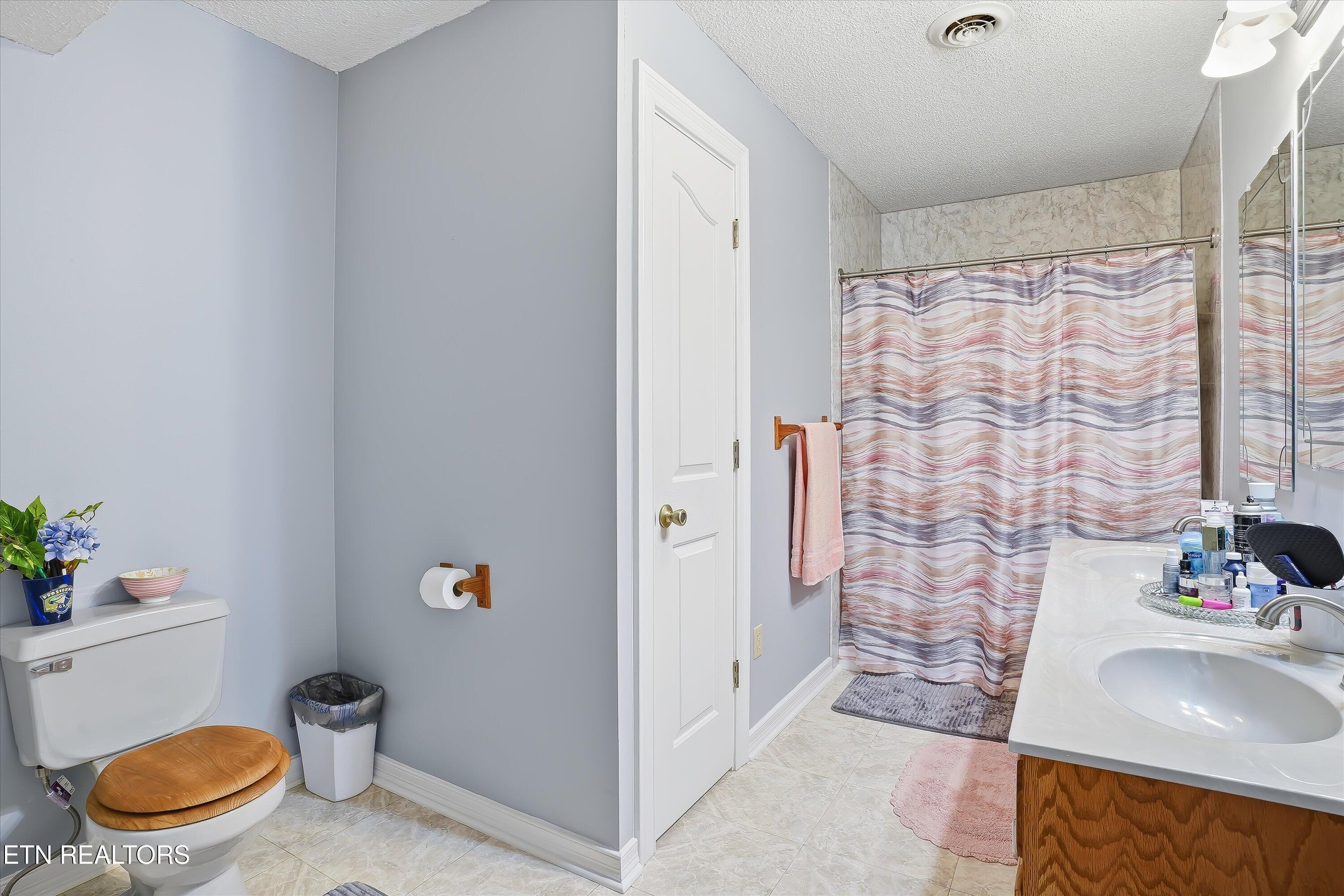 1569 Hollis Poore Road Jamestown TN 38556