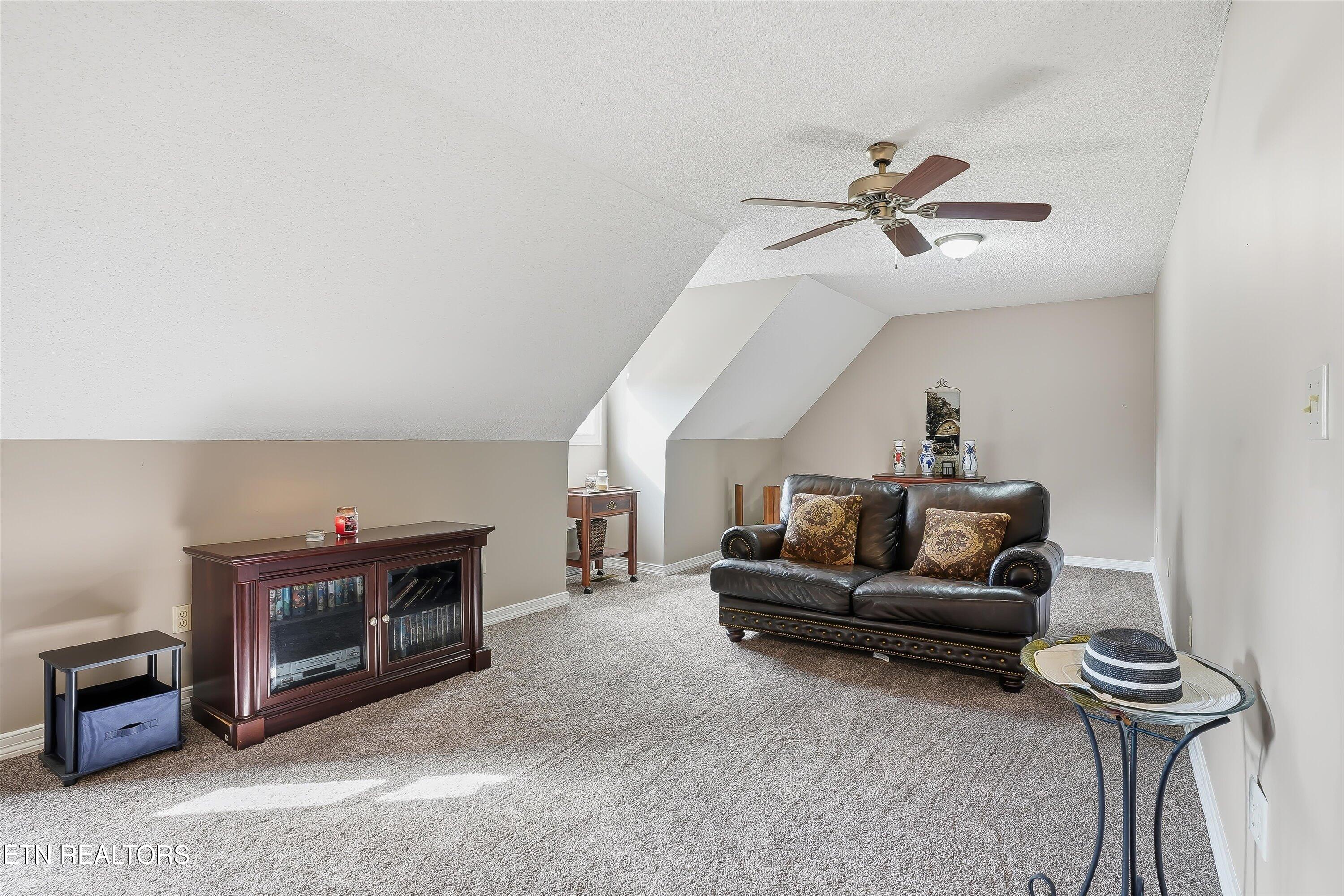 1569 Hollis Poore Road Jamestown TN 38556