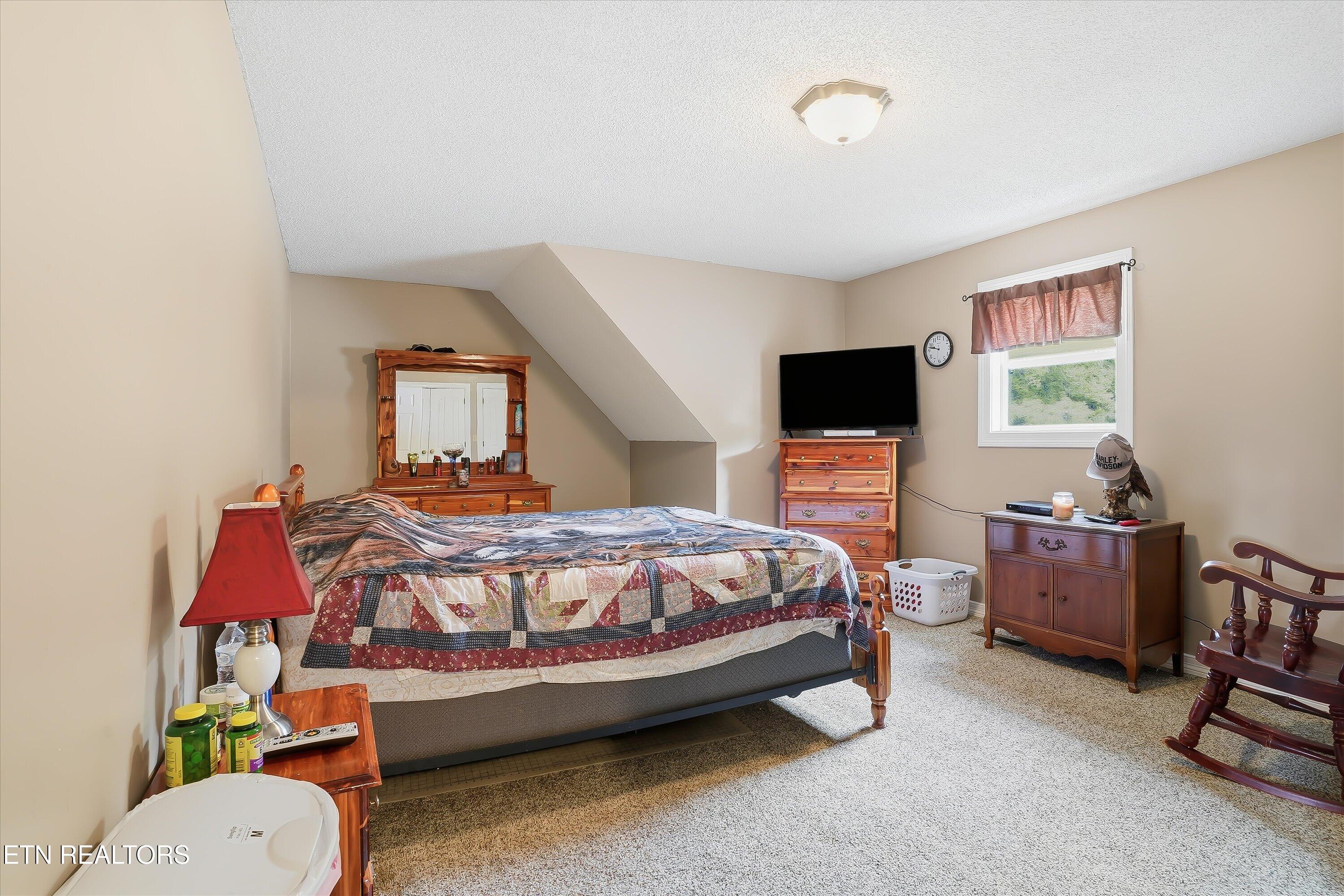 1569 Hollis Poore Road Jamestown TN 38556