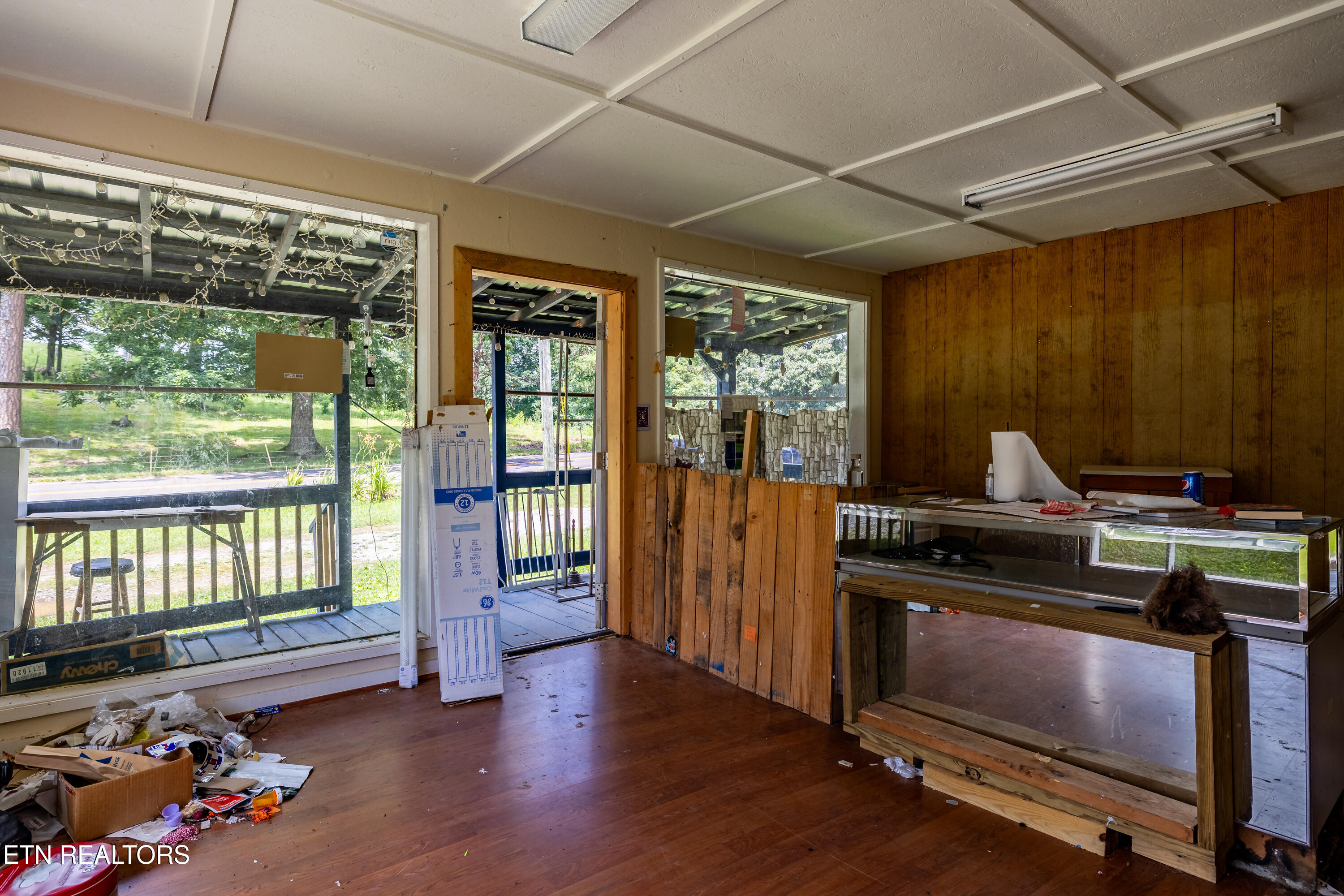 10905 New Highway 68 Tellico Plains TN 37385