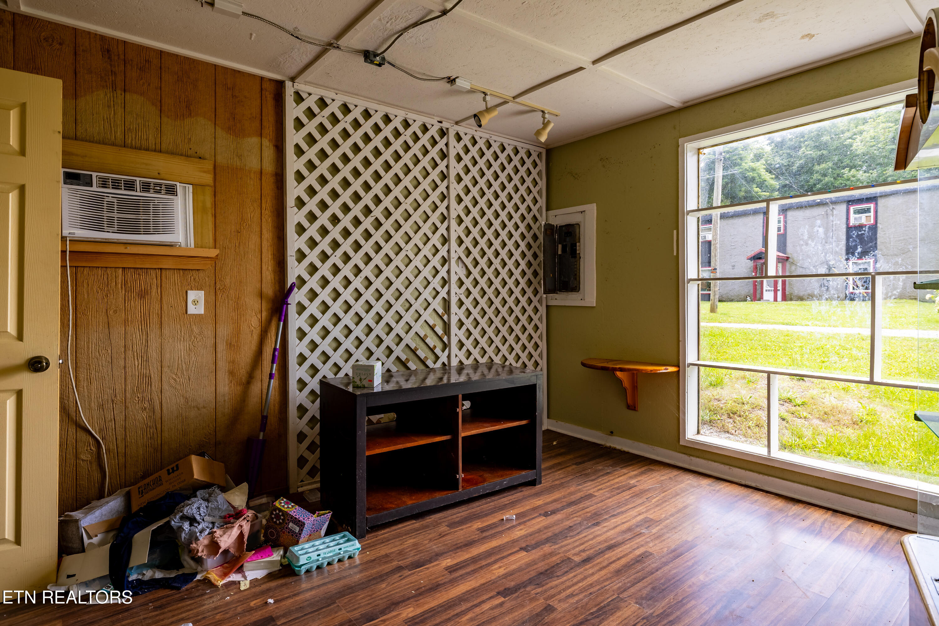 10905 New Highway 68 Tellico Plains TN 37385