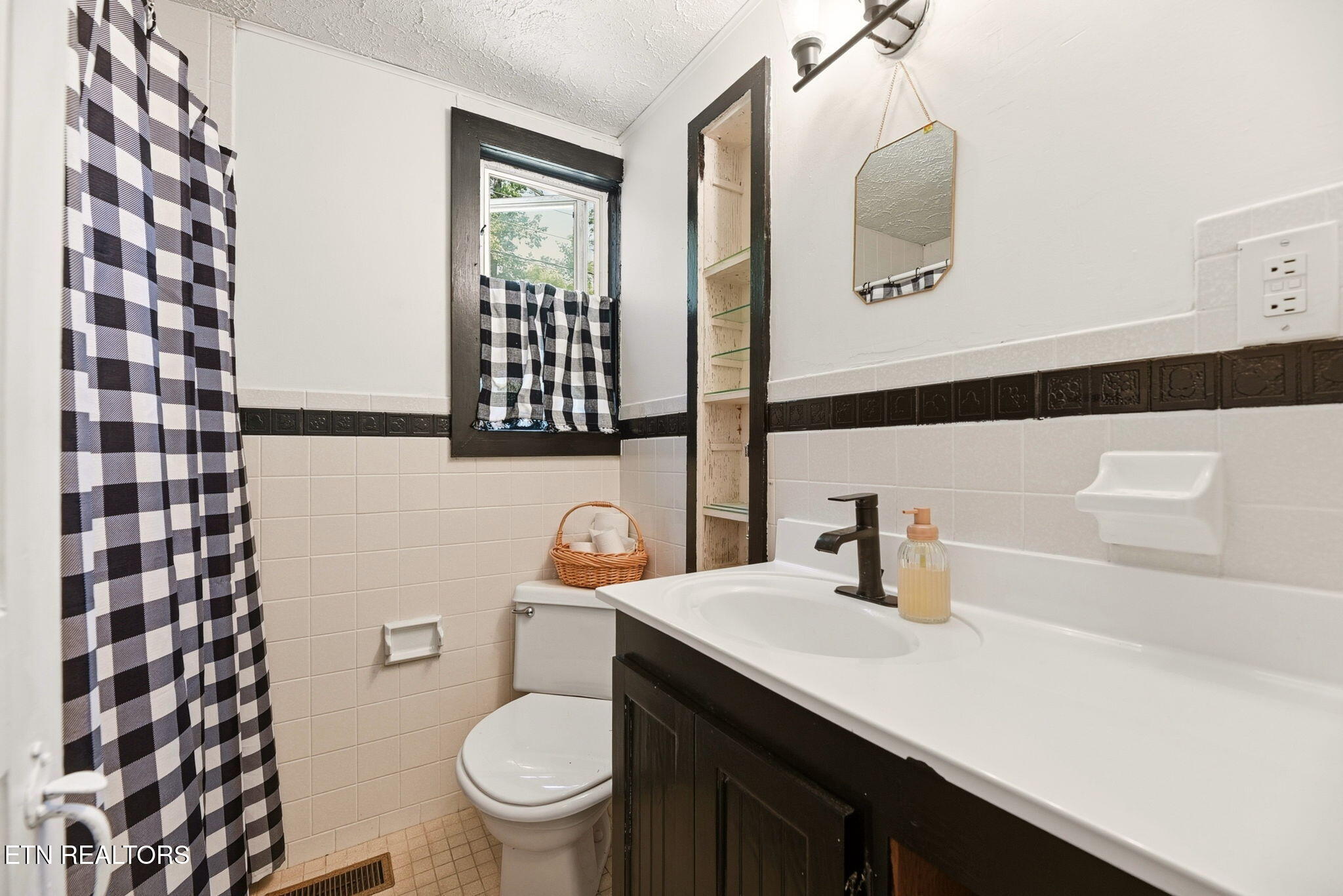 55 Dogwood Road Norris TN 37828