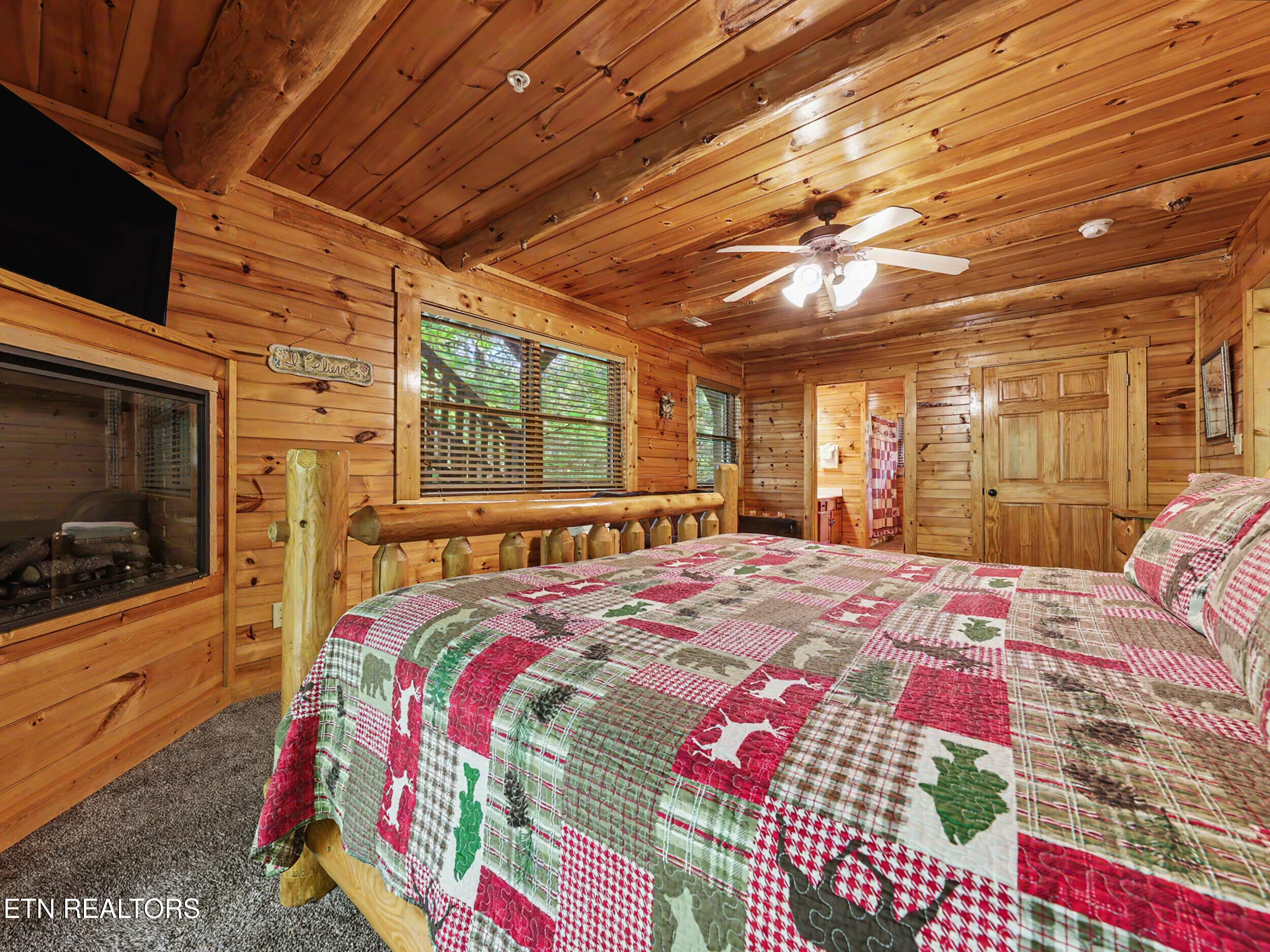 805 Spirit Loop Way Gatlinburg TN 37738