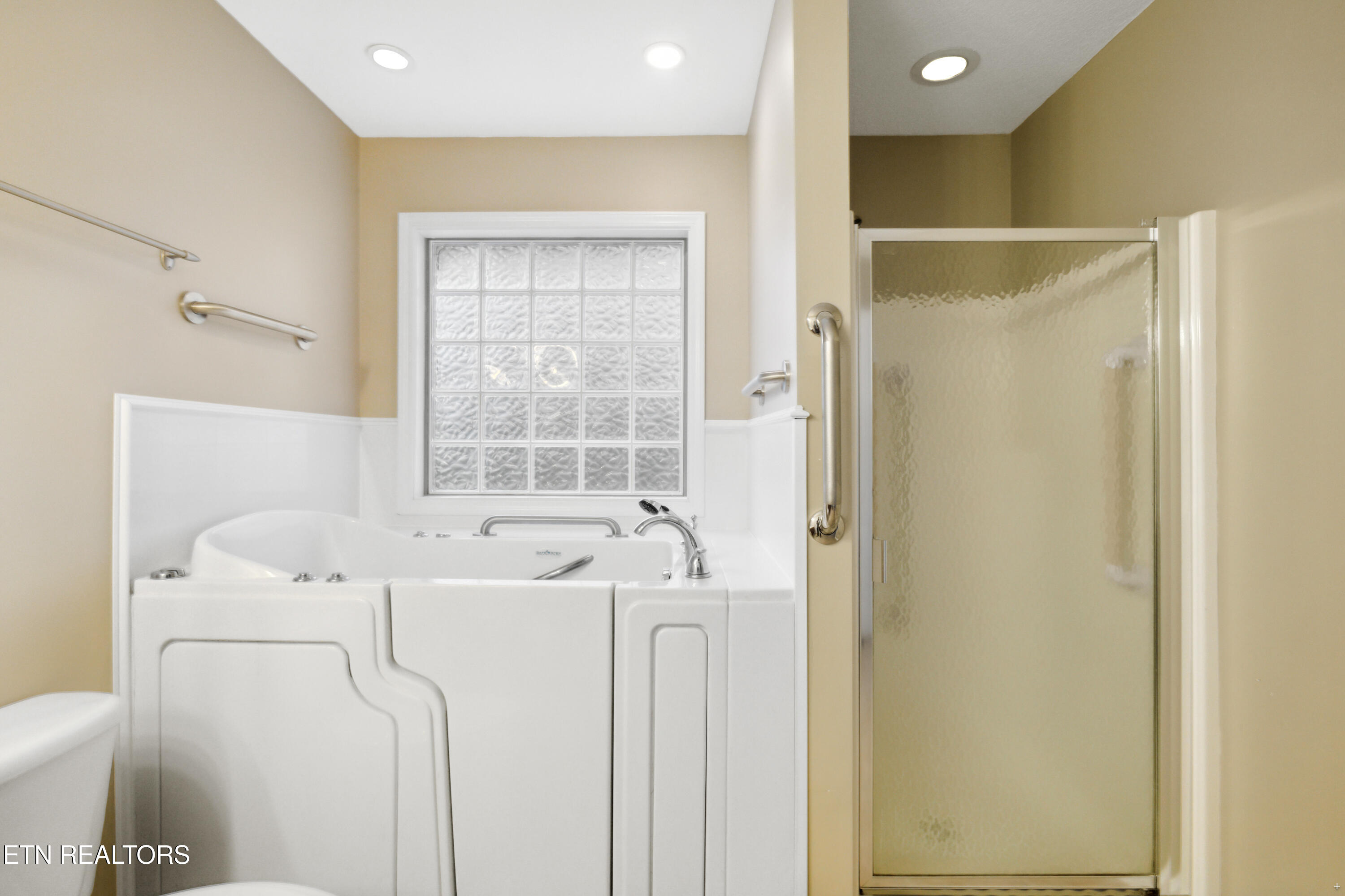 4137 Riverstone Lane Knoxville TN 37918