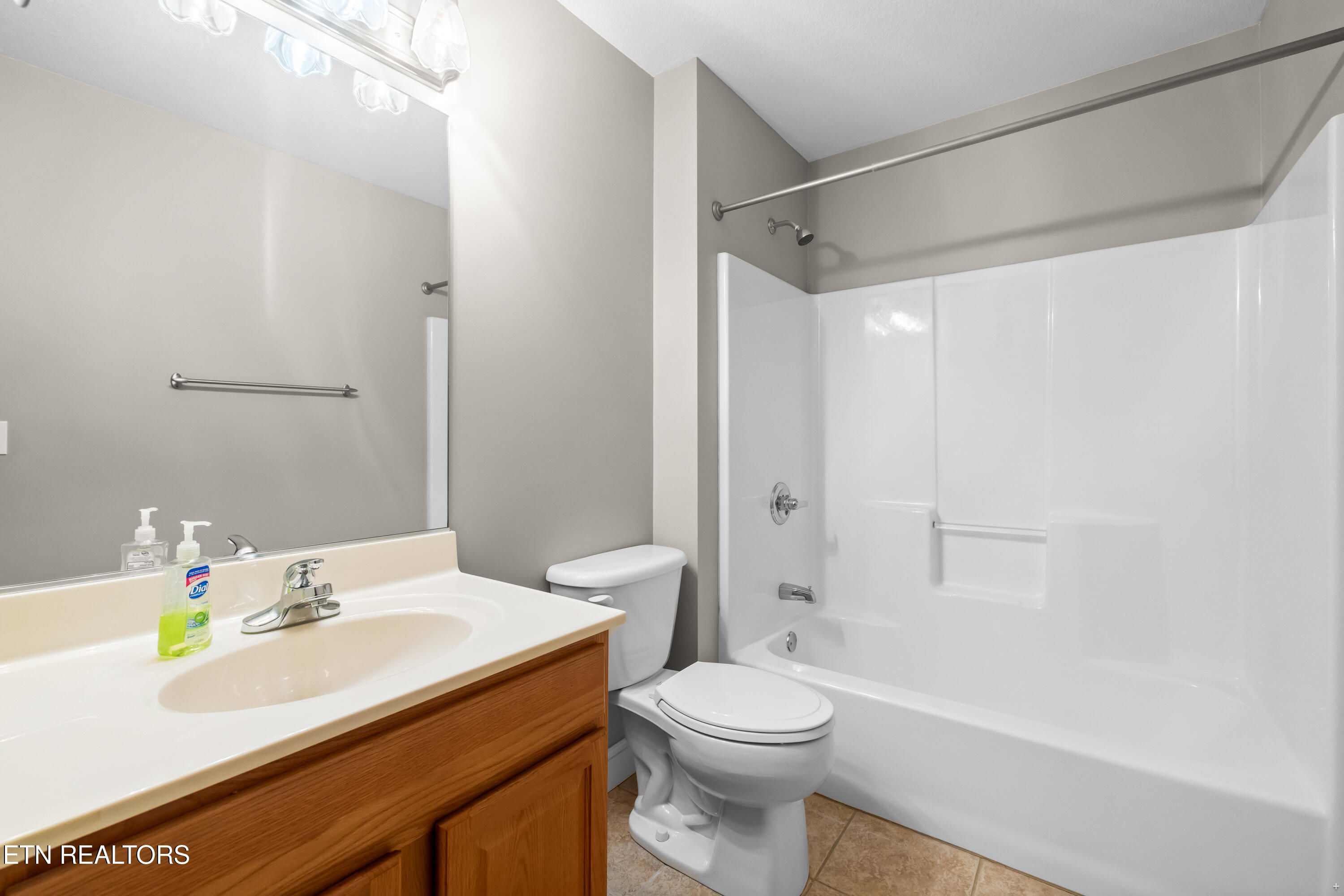 4137 Riverstone Lane Knoxville TN 37918