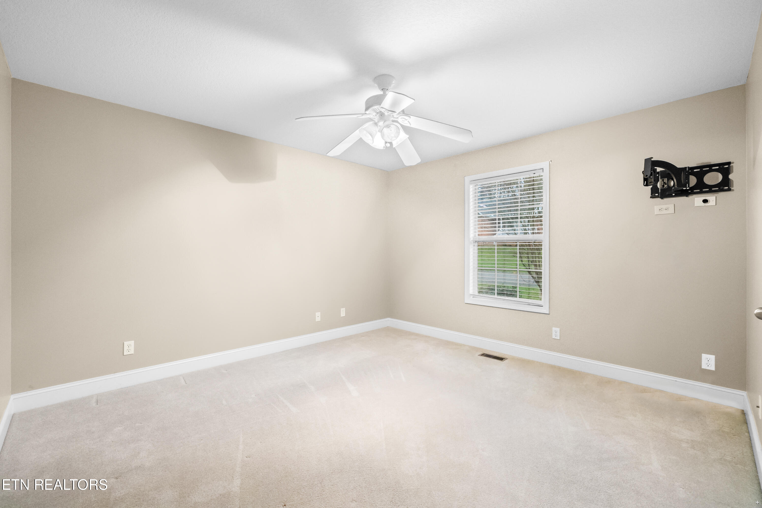 4137 Riverstone Lane Knoxville TN 37918