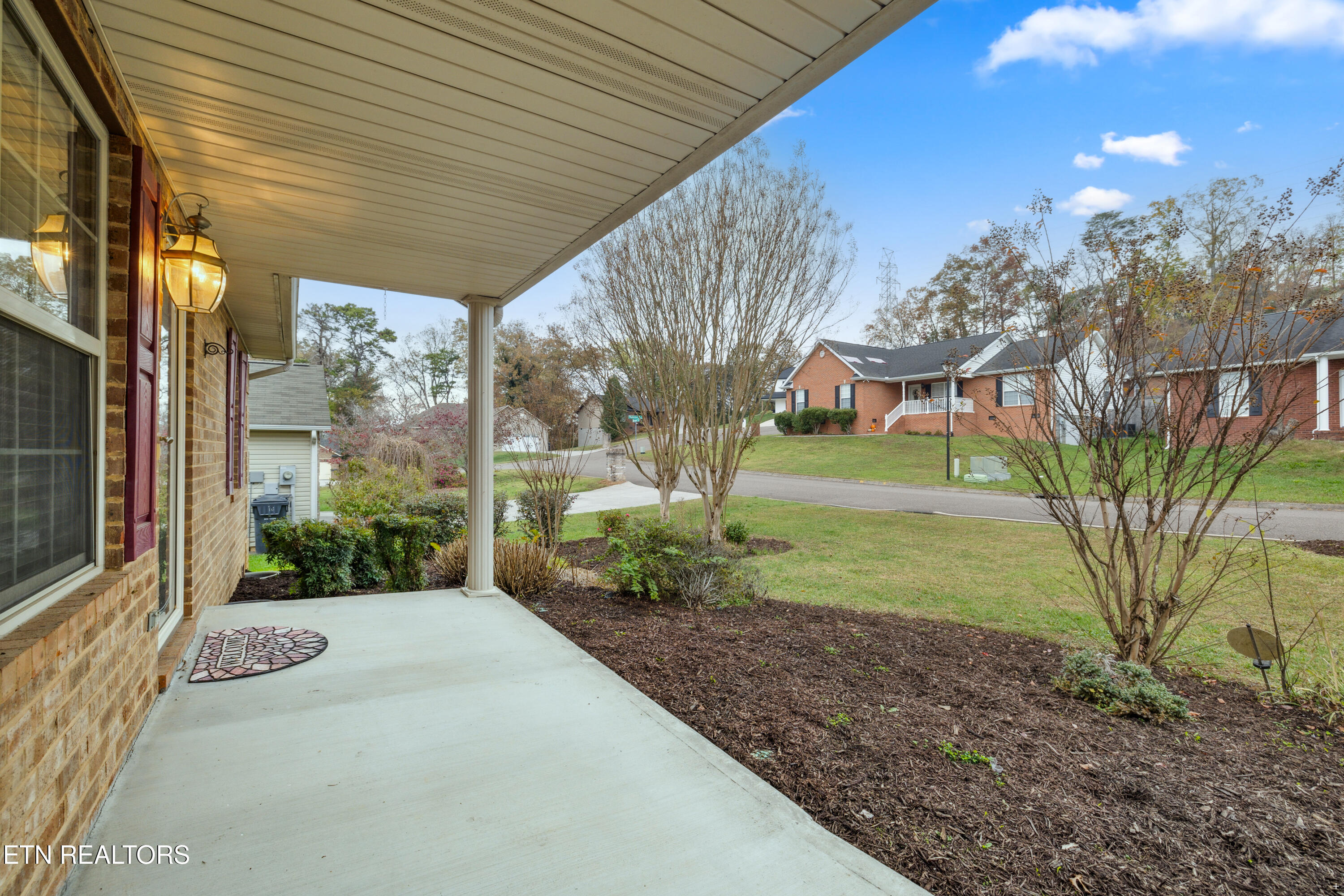 4137 Riverstone Lane Knoxville TN 37918