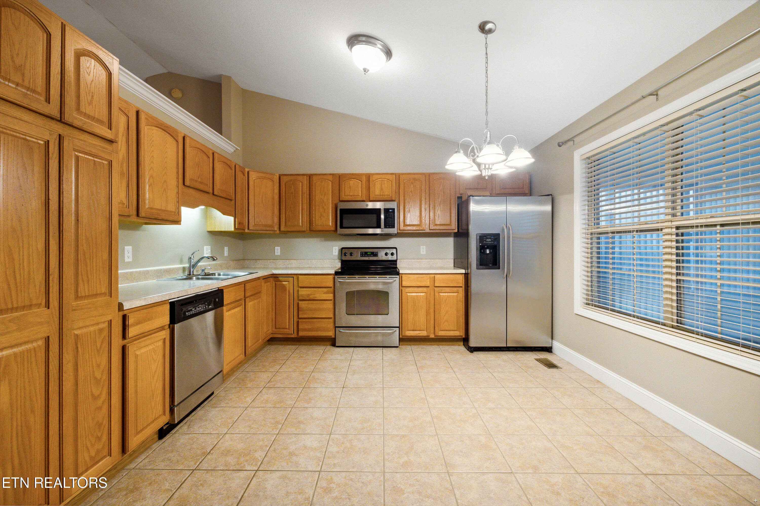 4137 Riverstone Lane Knoxville TN 37918