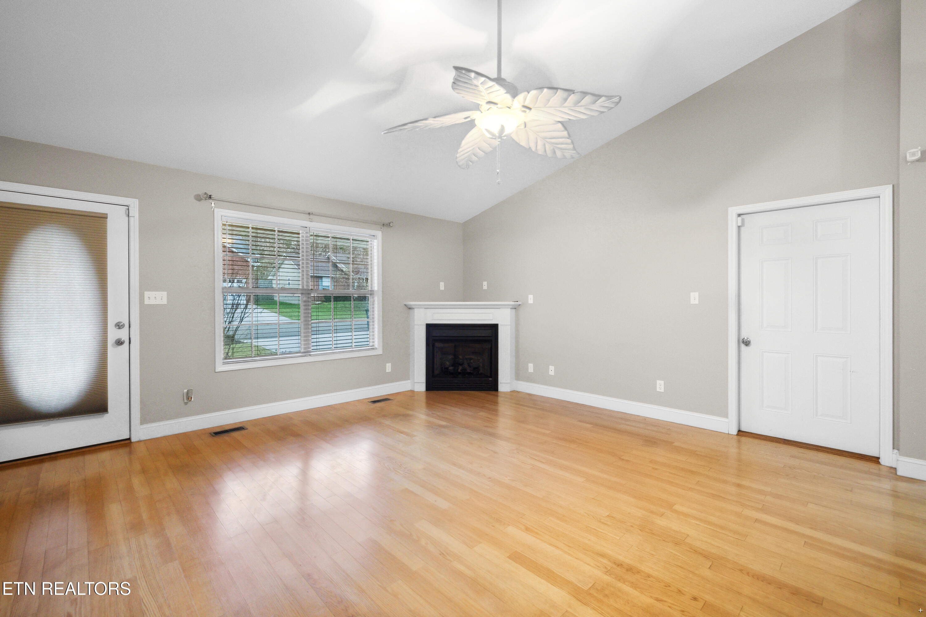 4137 Riverstone Lane Knoxville TN 37918