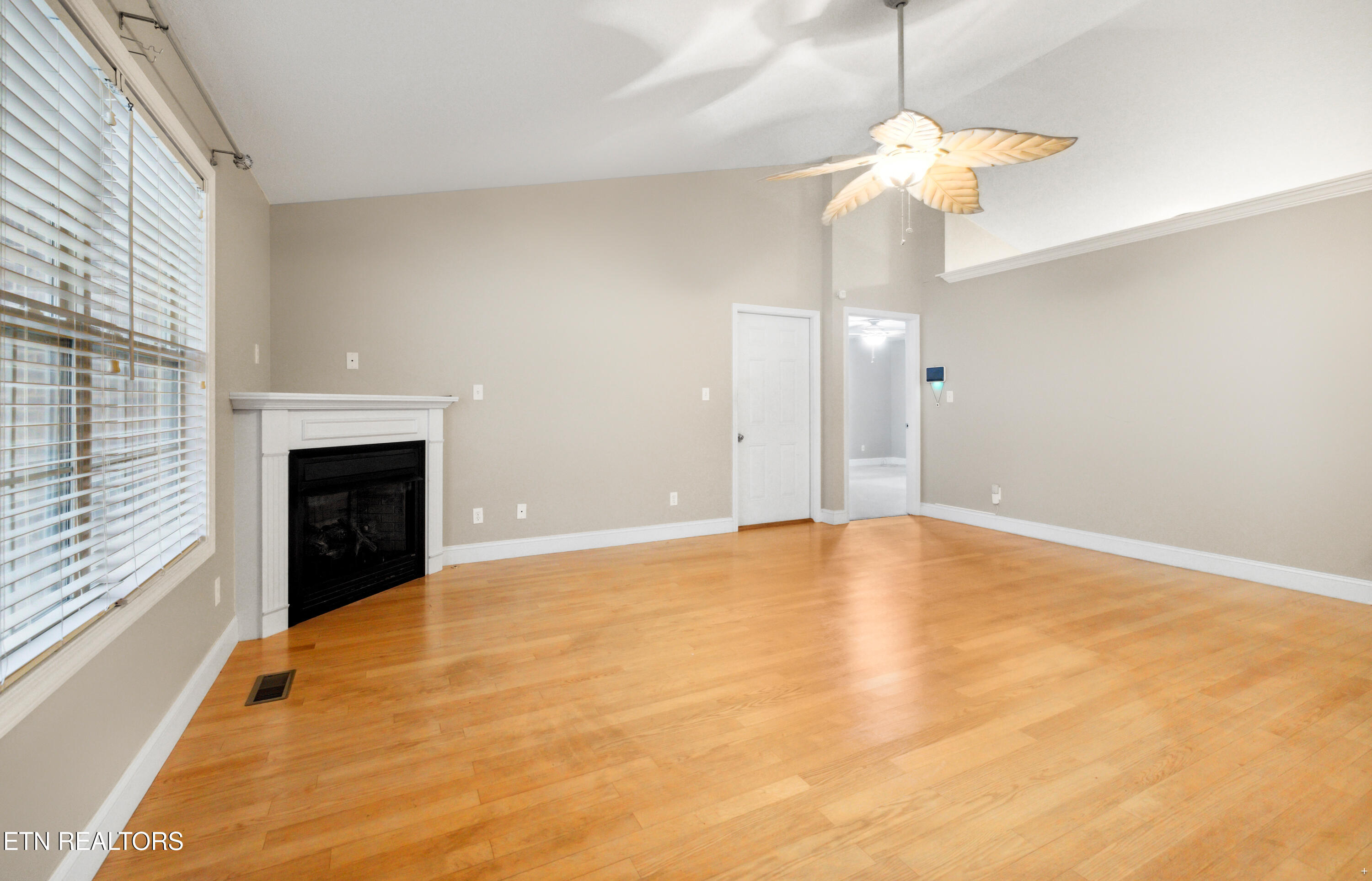 4137 Riverstone Lane Knoxville TN 37918