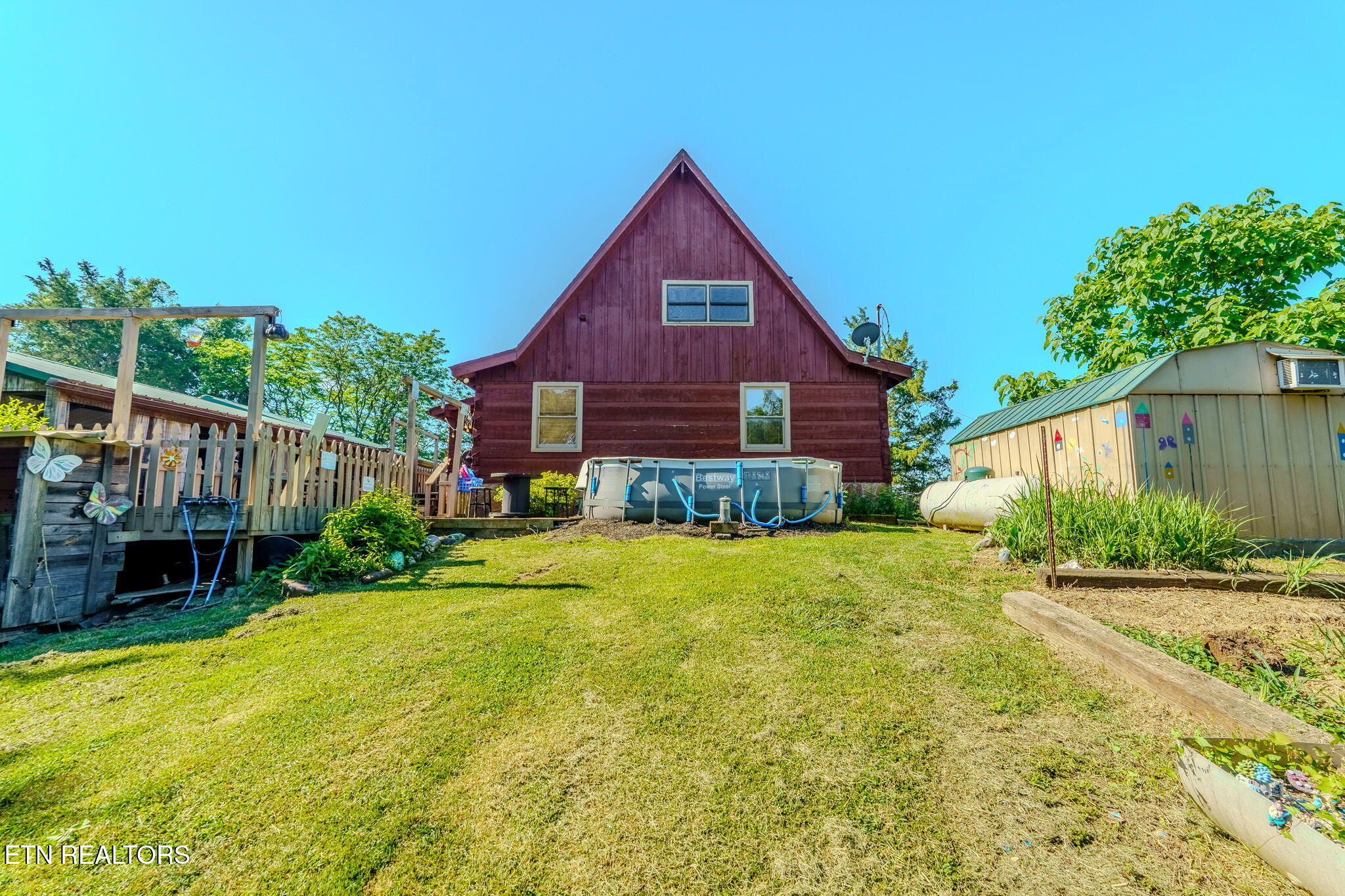 1582 Romary Road Dandridge TN 37725