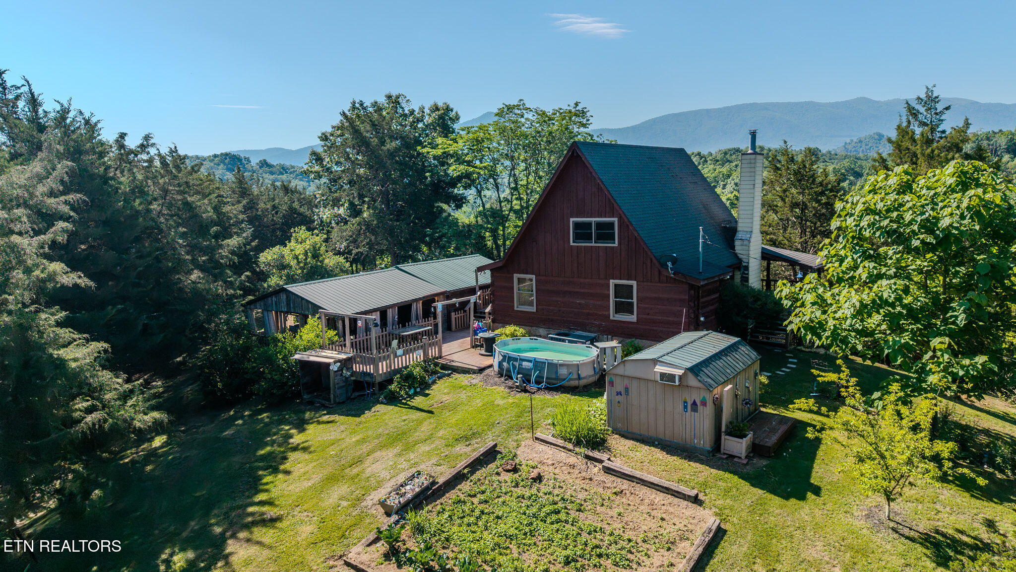 1582 Romary Road Dandridge TN 37725
