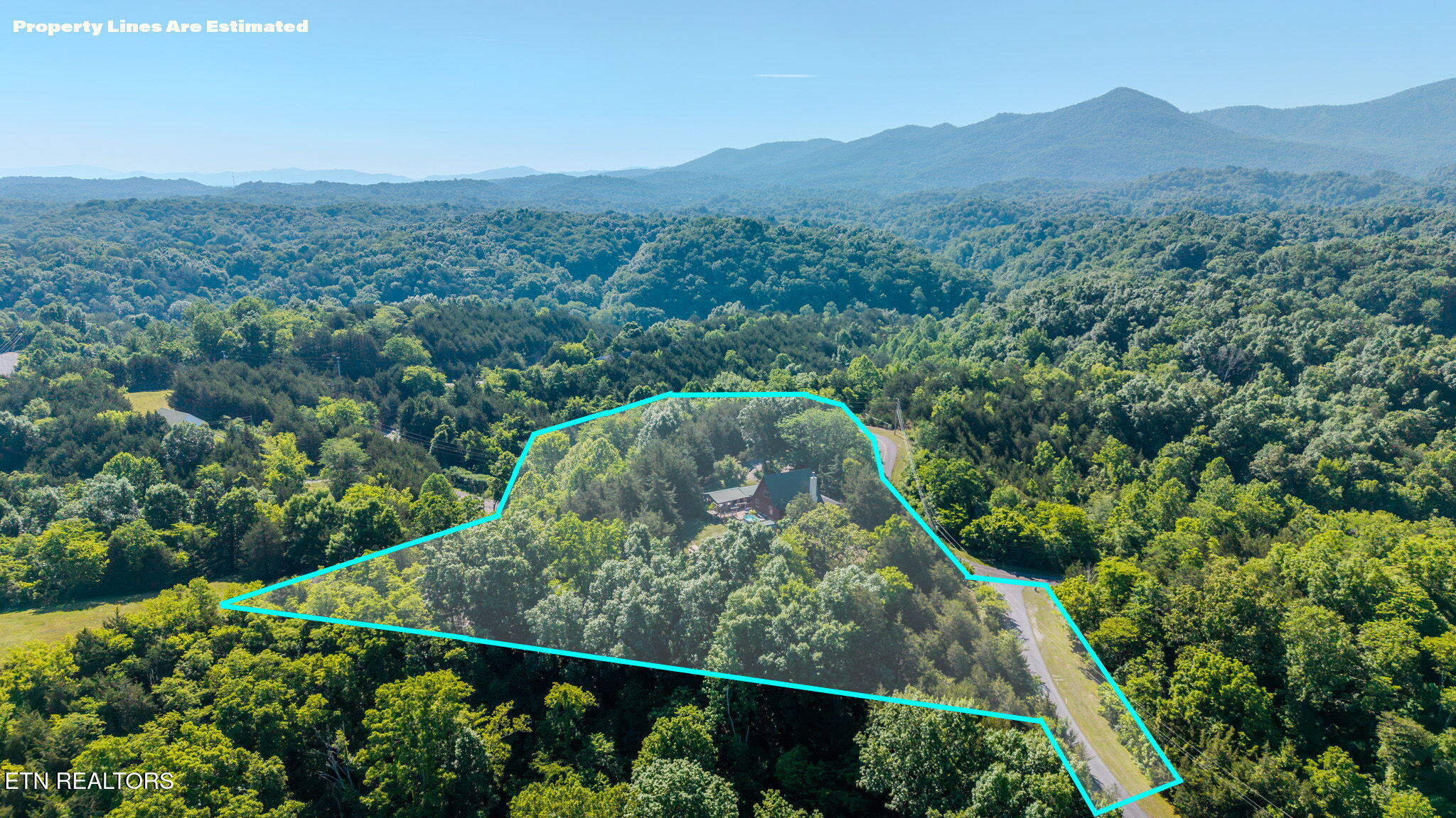 1582 Romary Road Dandridge TN 37725