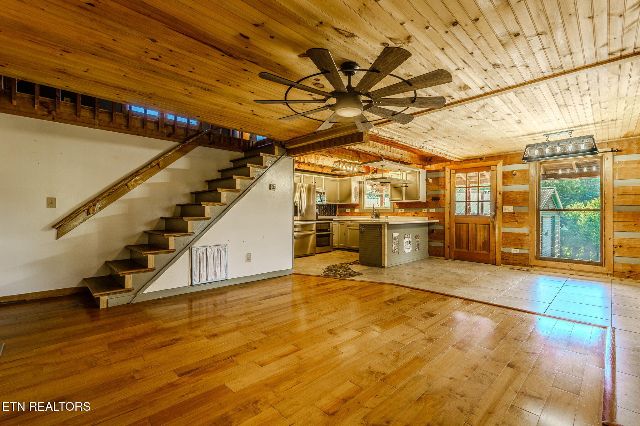 1582 Romary Road Dandridge TN 37725