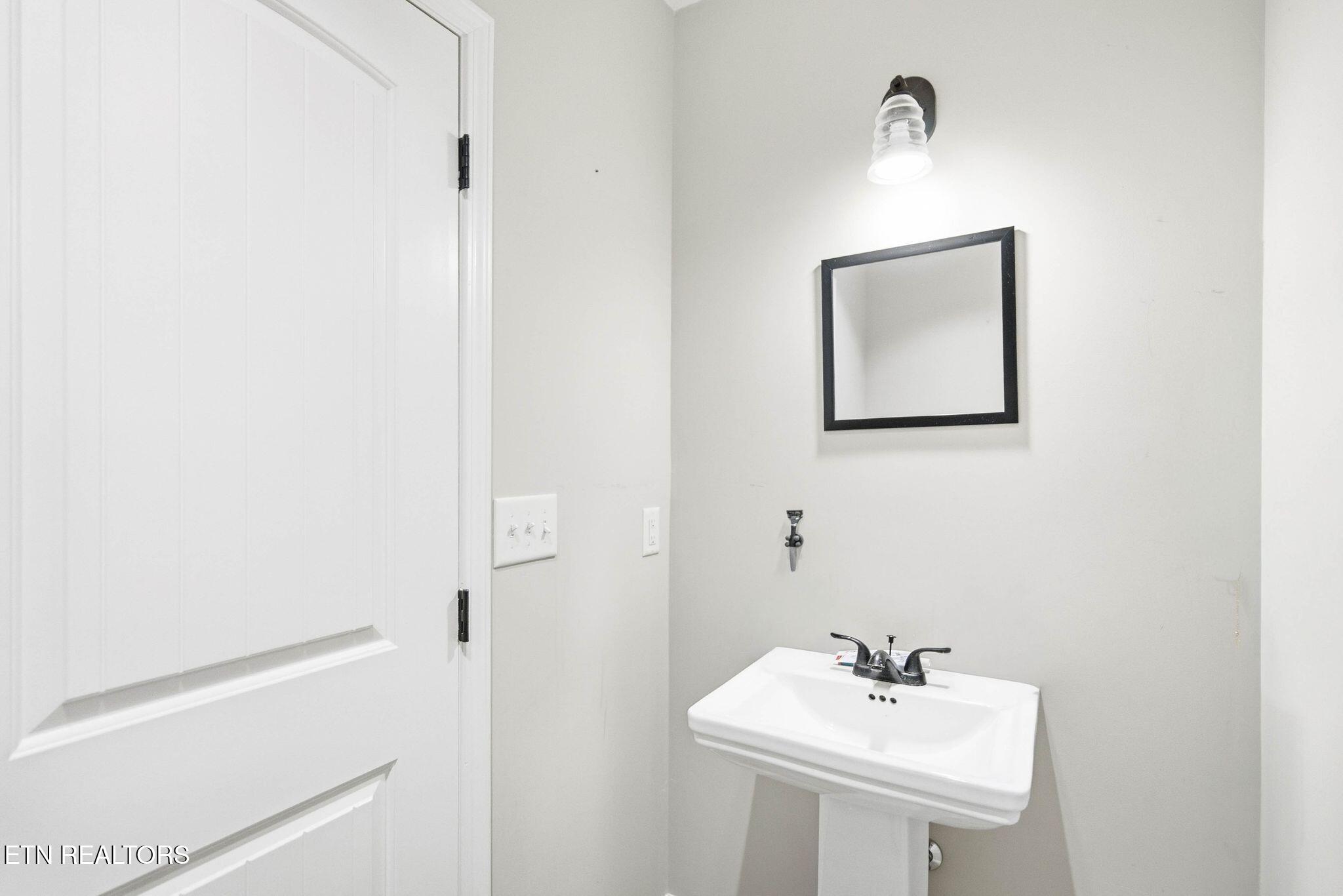 122 Sportsman Lane Andersonville TN 37705
