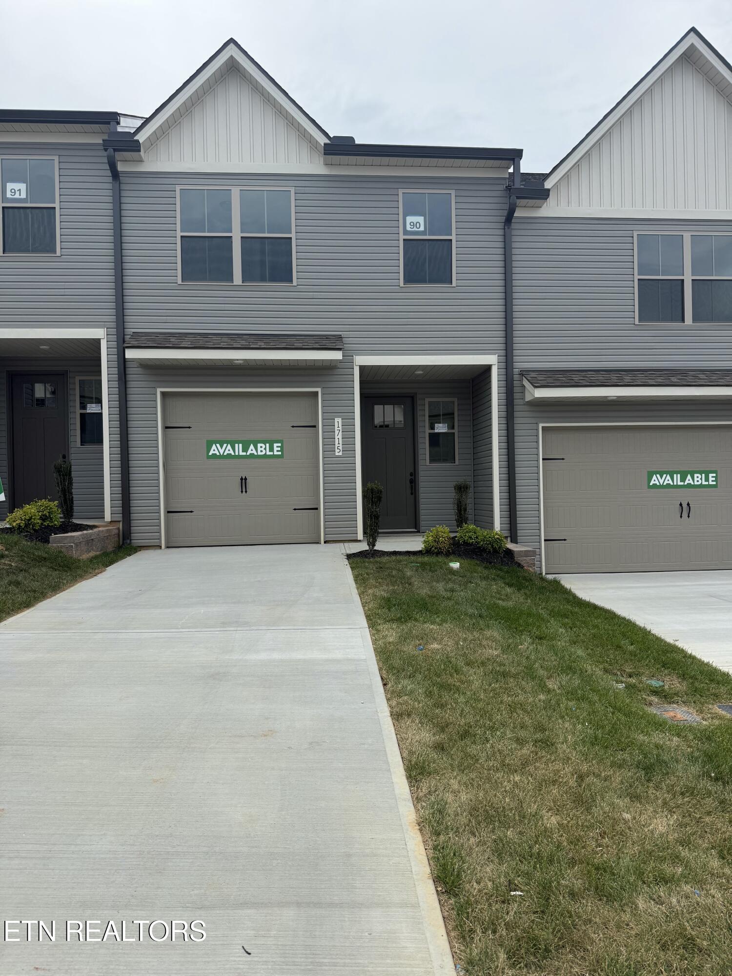 1715 Bennett Village Drive Maryville TN 37804