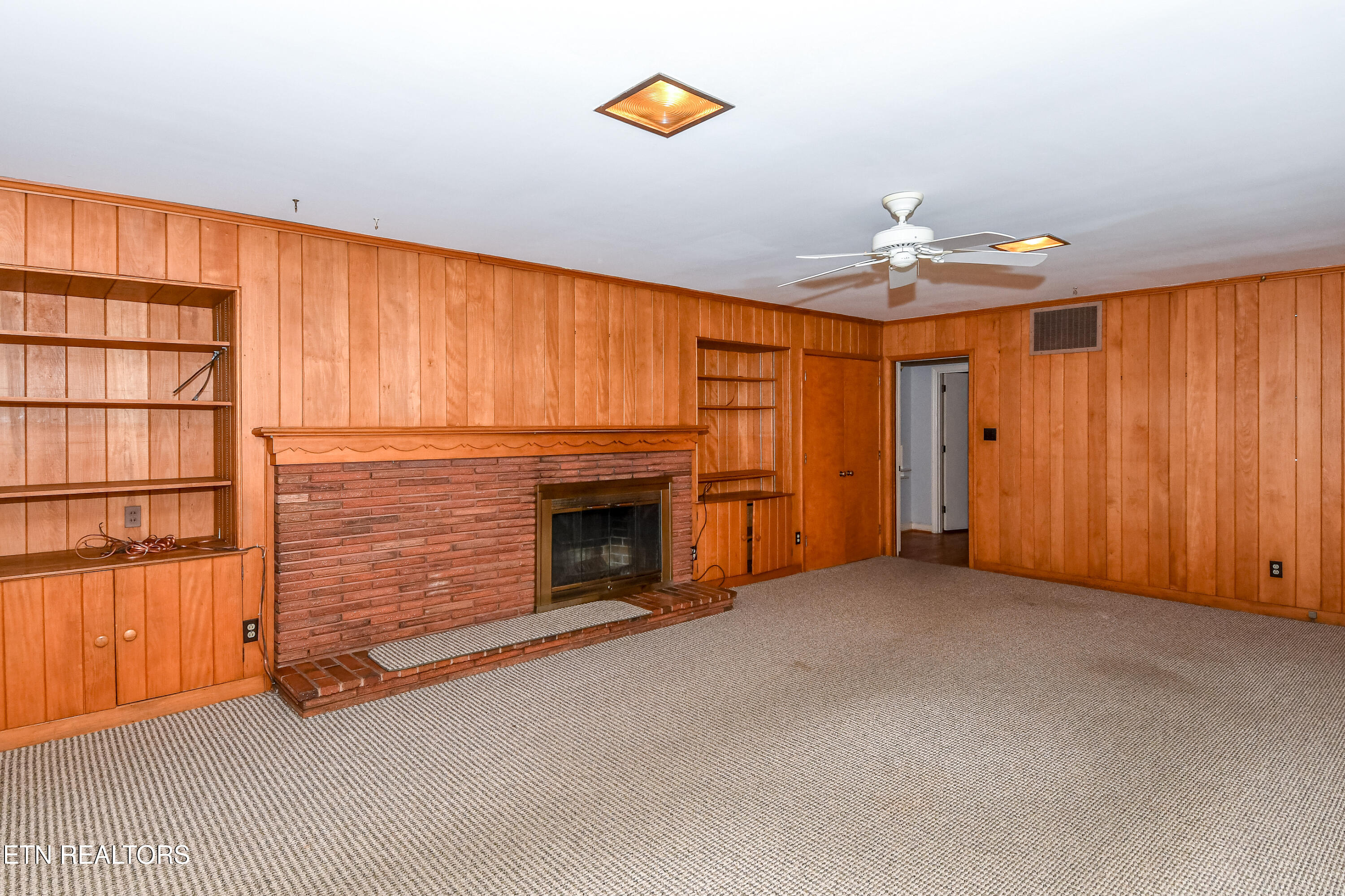 1403 Wilkinson Pike Maryville TN 37803
