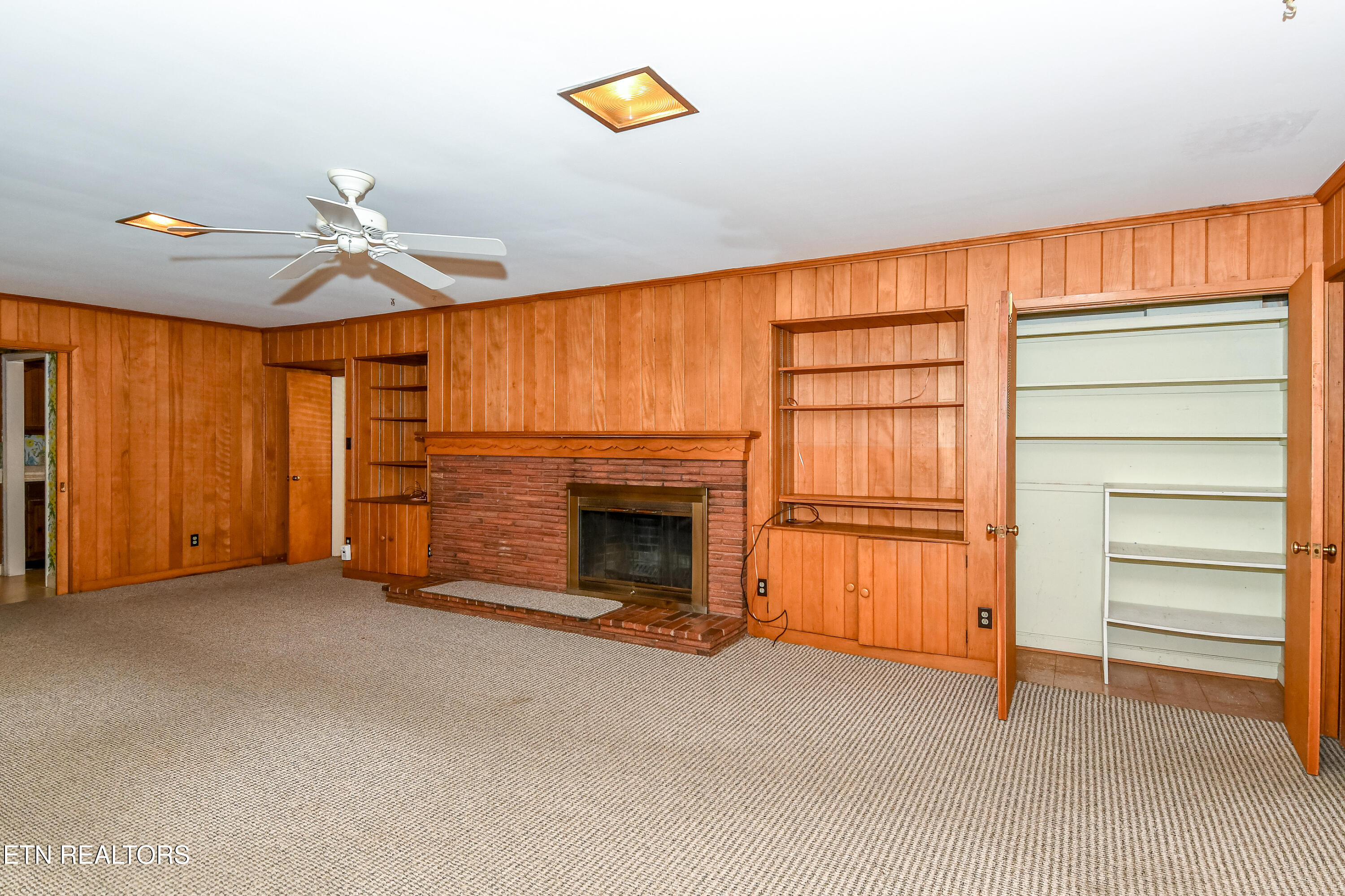 1403 Wilkinson Pike Maryville TN 37803
