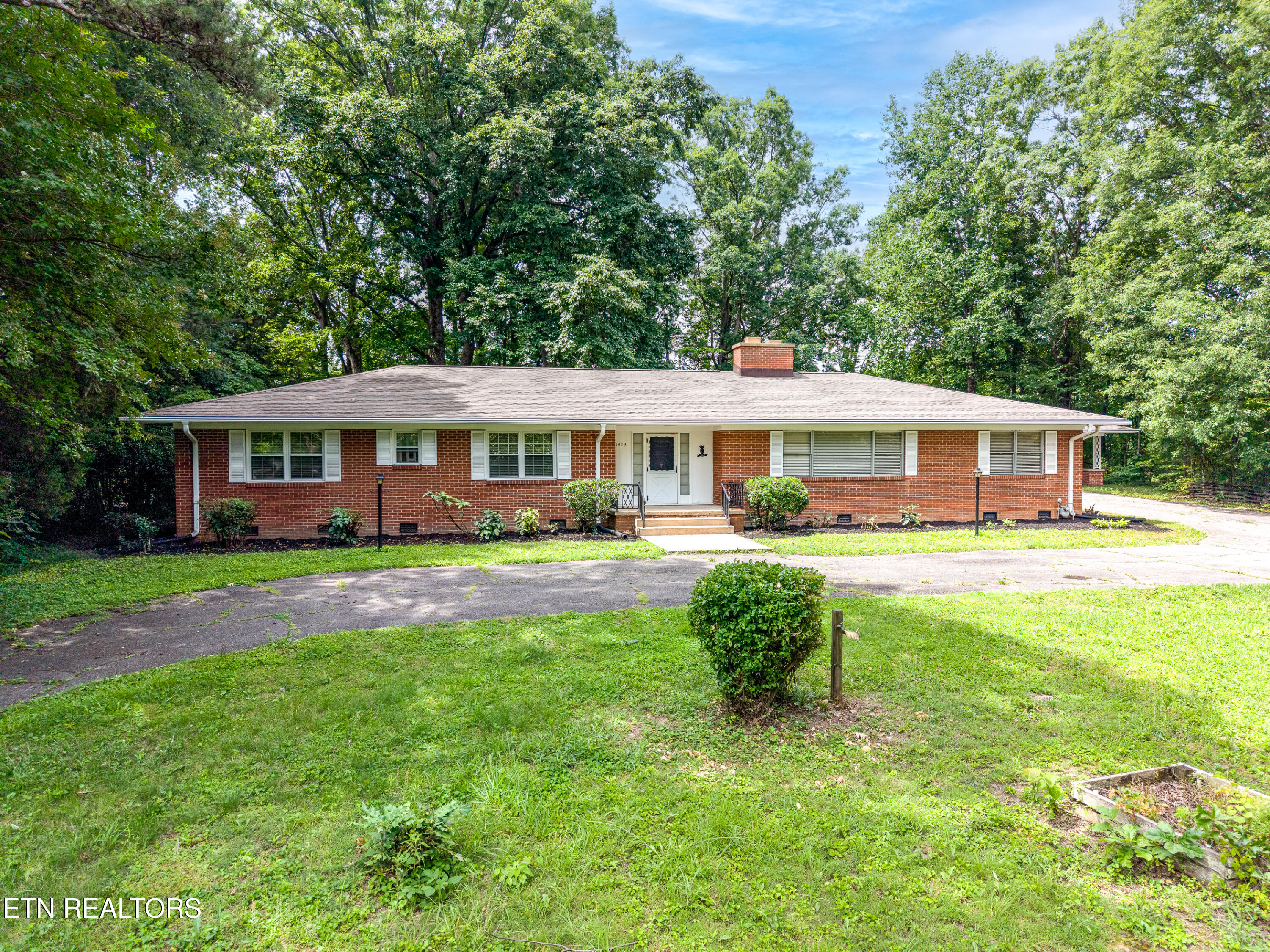 1403 Wilkinson Pike Maryville TN 37803