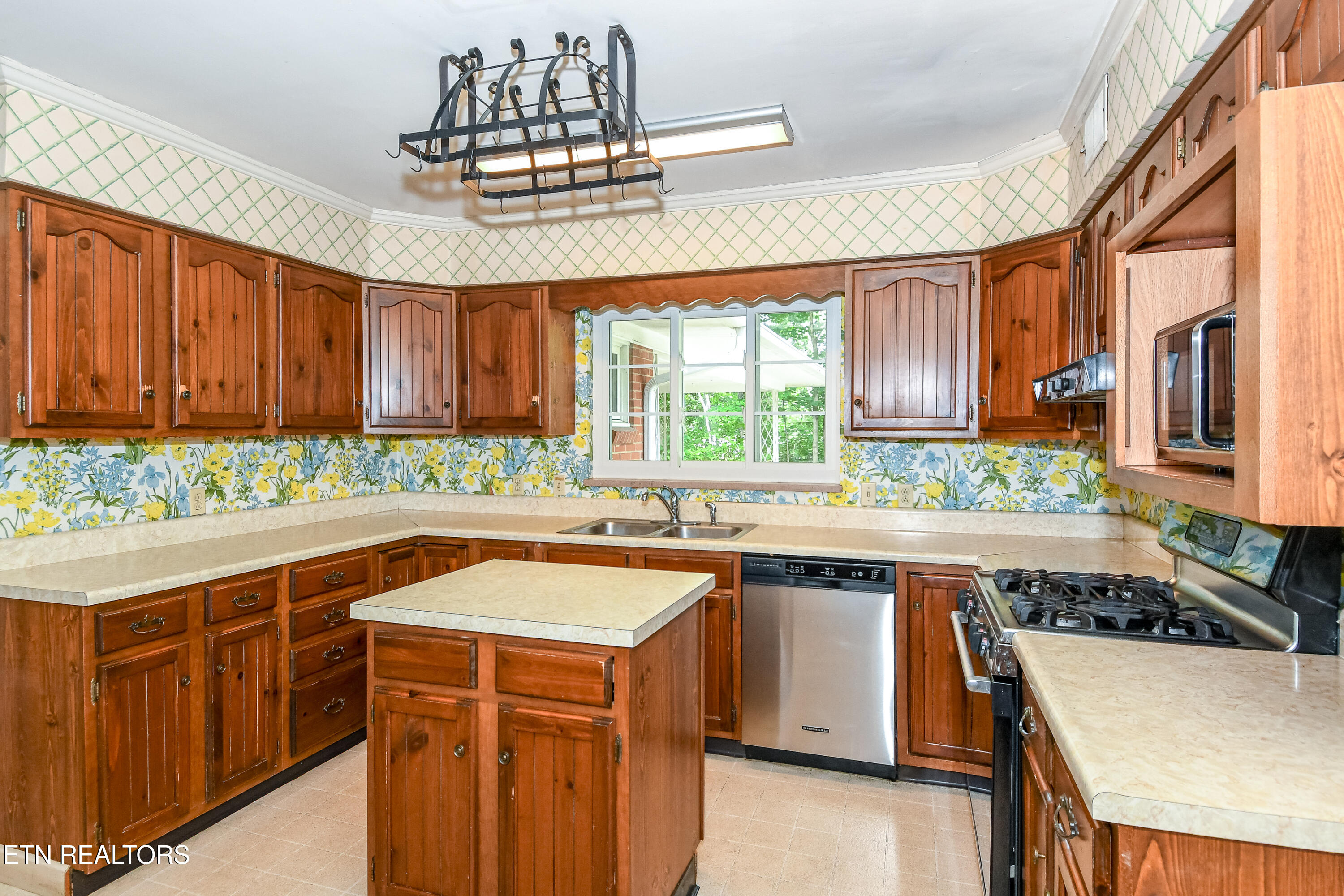 1403 Wilkinson Pike Maryville TN 37803