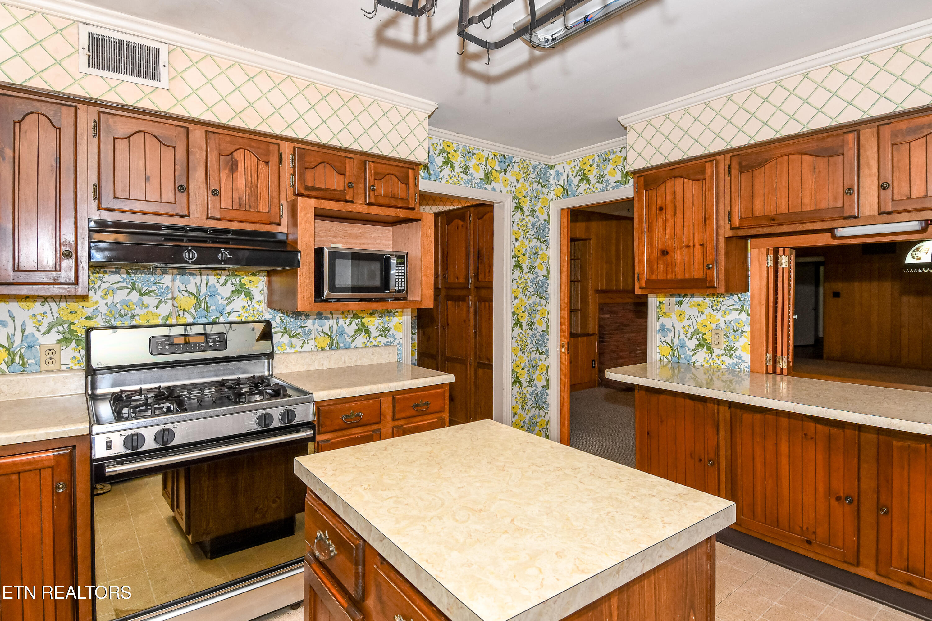 1403 Wilkinson Pike Maryville TN 37803