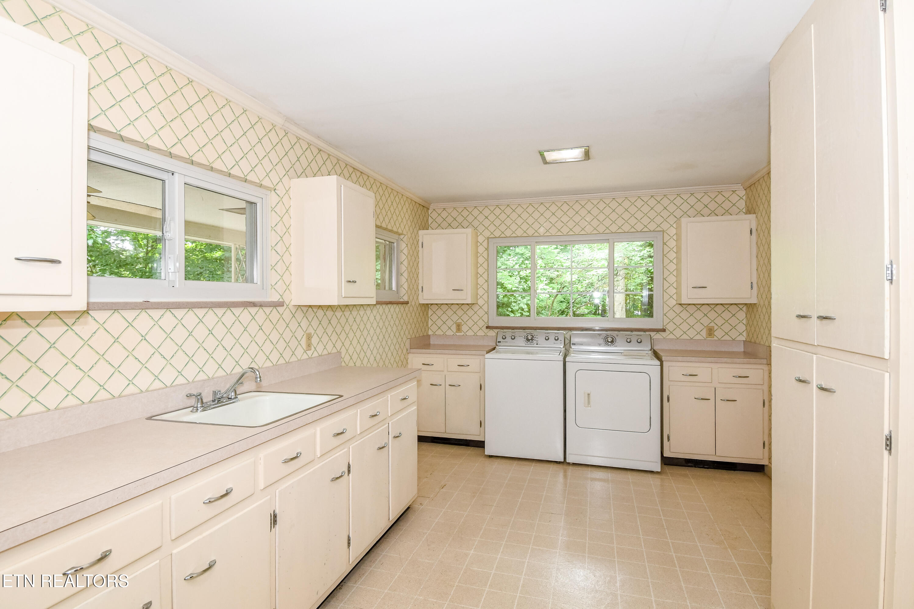 1403 Wilkinson Pike Maryville TN 37803