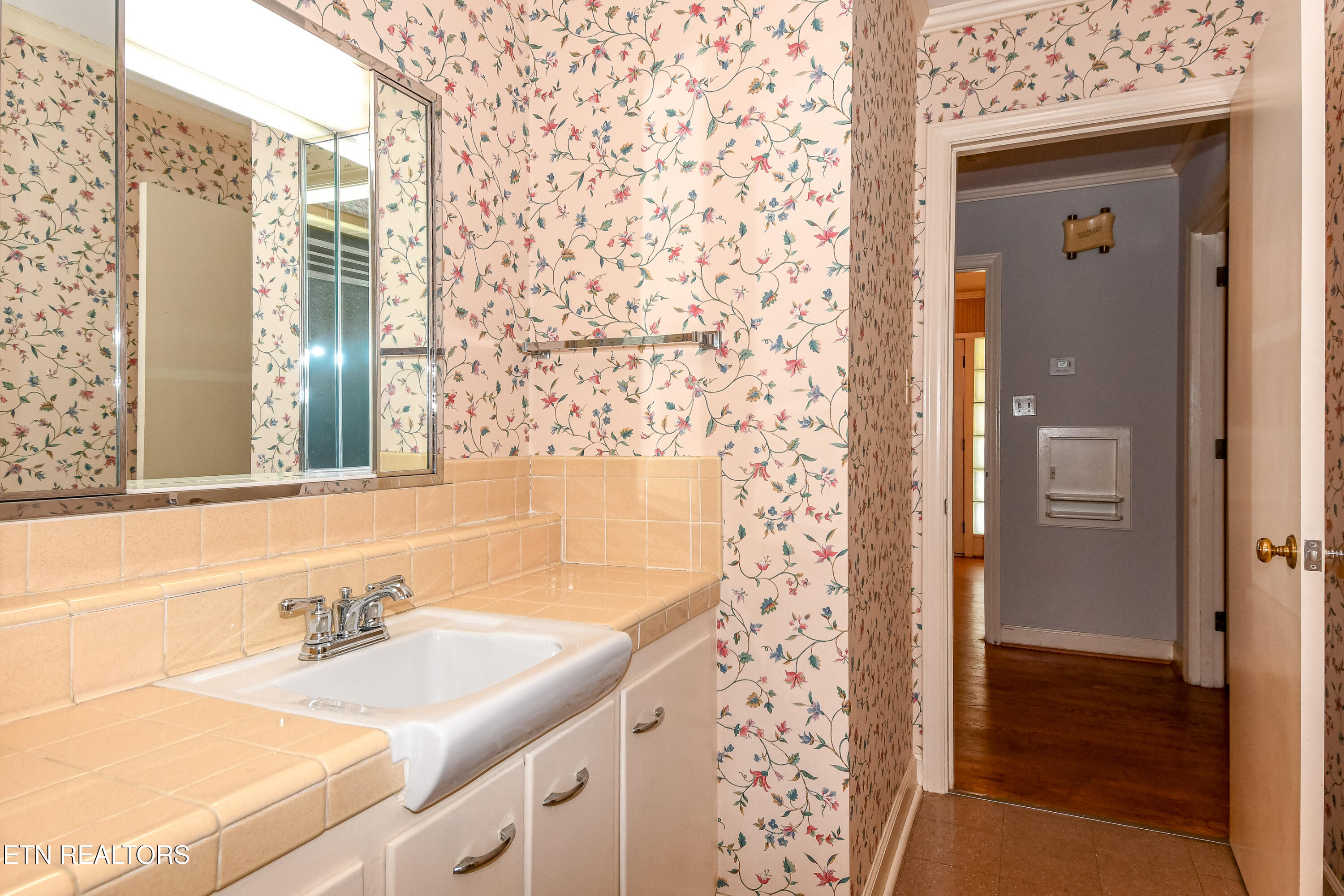 1403 Wilkinson Pike Maryville TN 37803