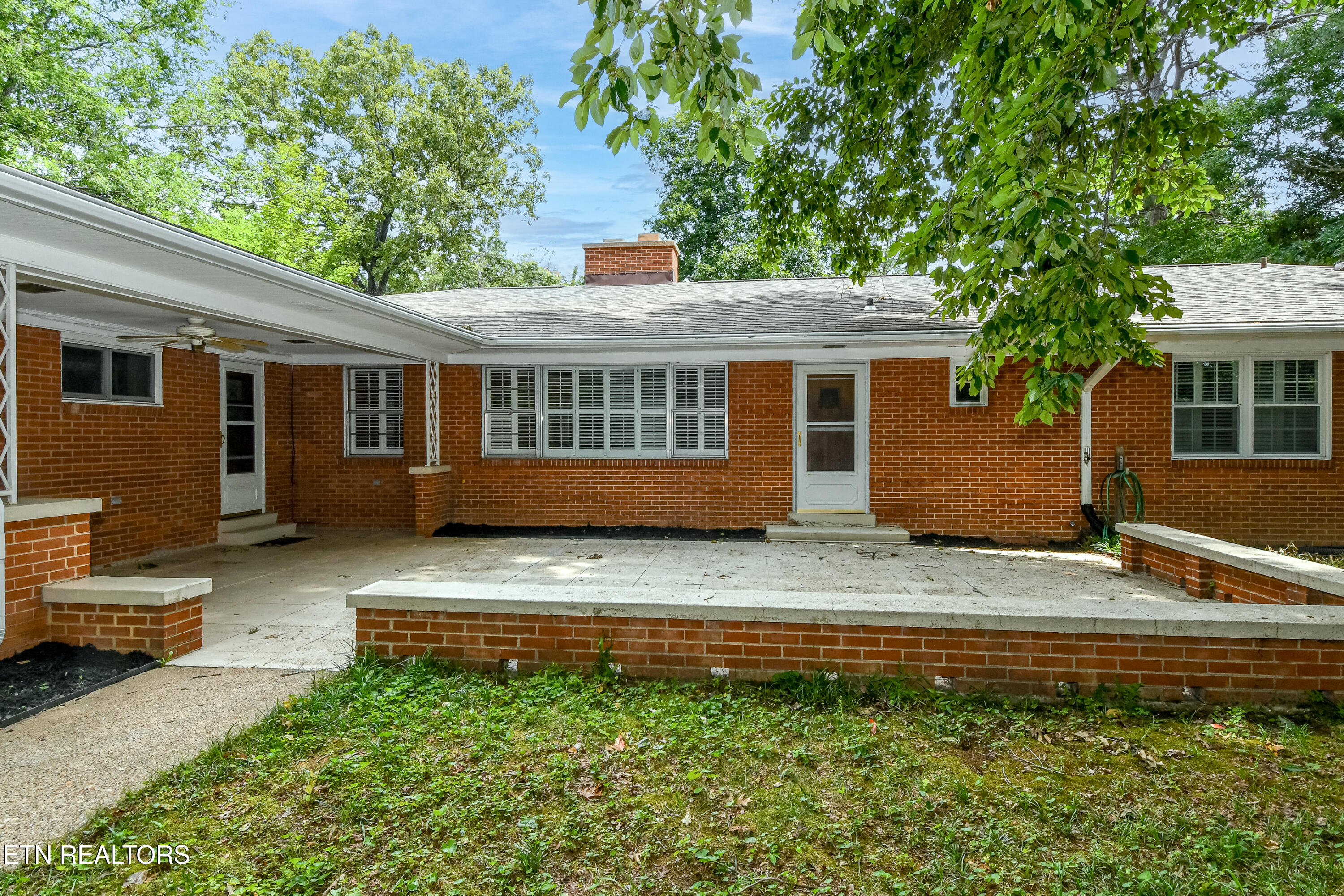 1403 Wilkinson Pike Maryville TN 37803