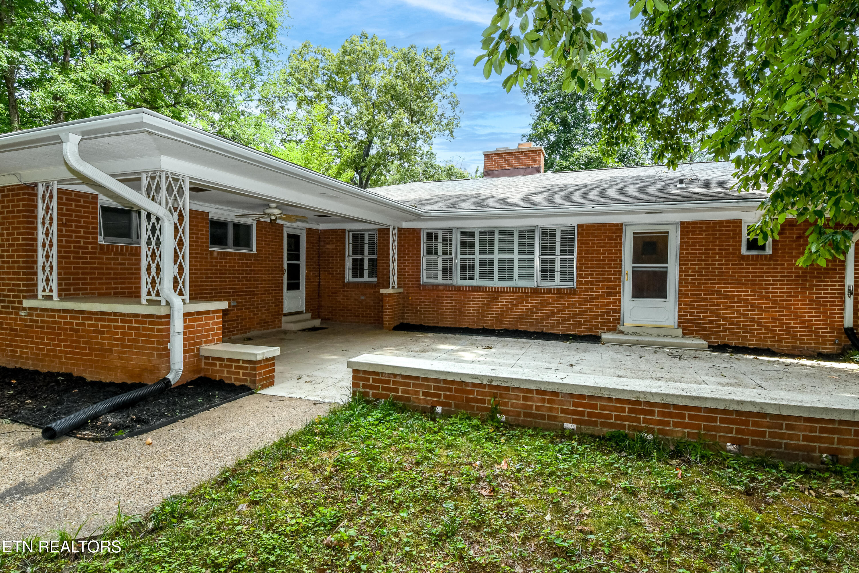 1403 Wilkinson Pike Maryville TN 37803