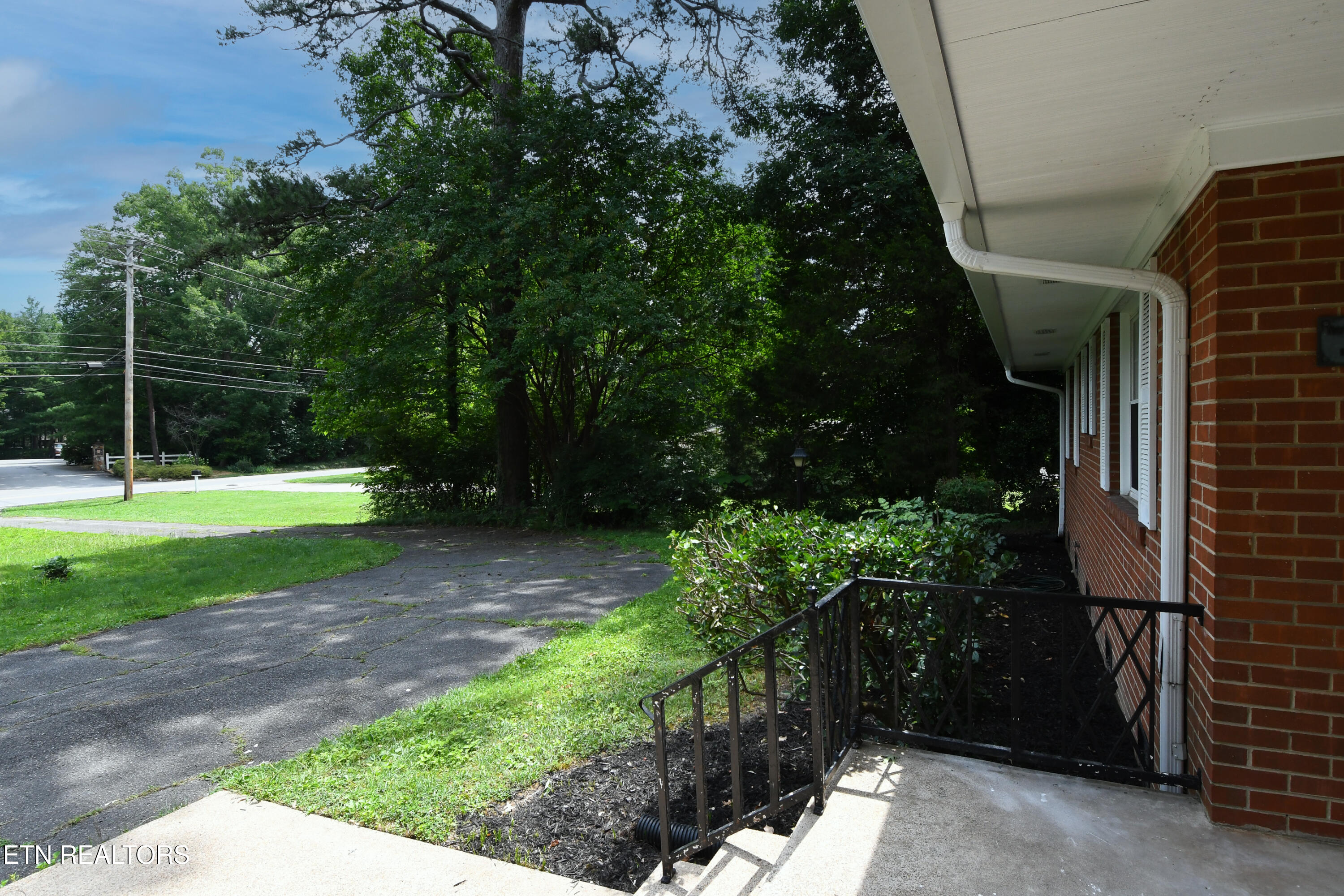 1403 Wilkinson Pike Maryville TN 37803