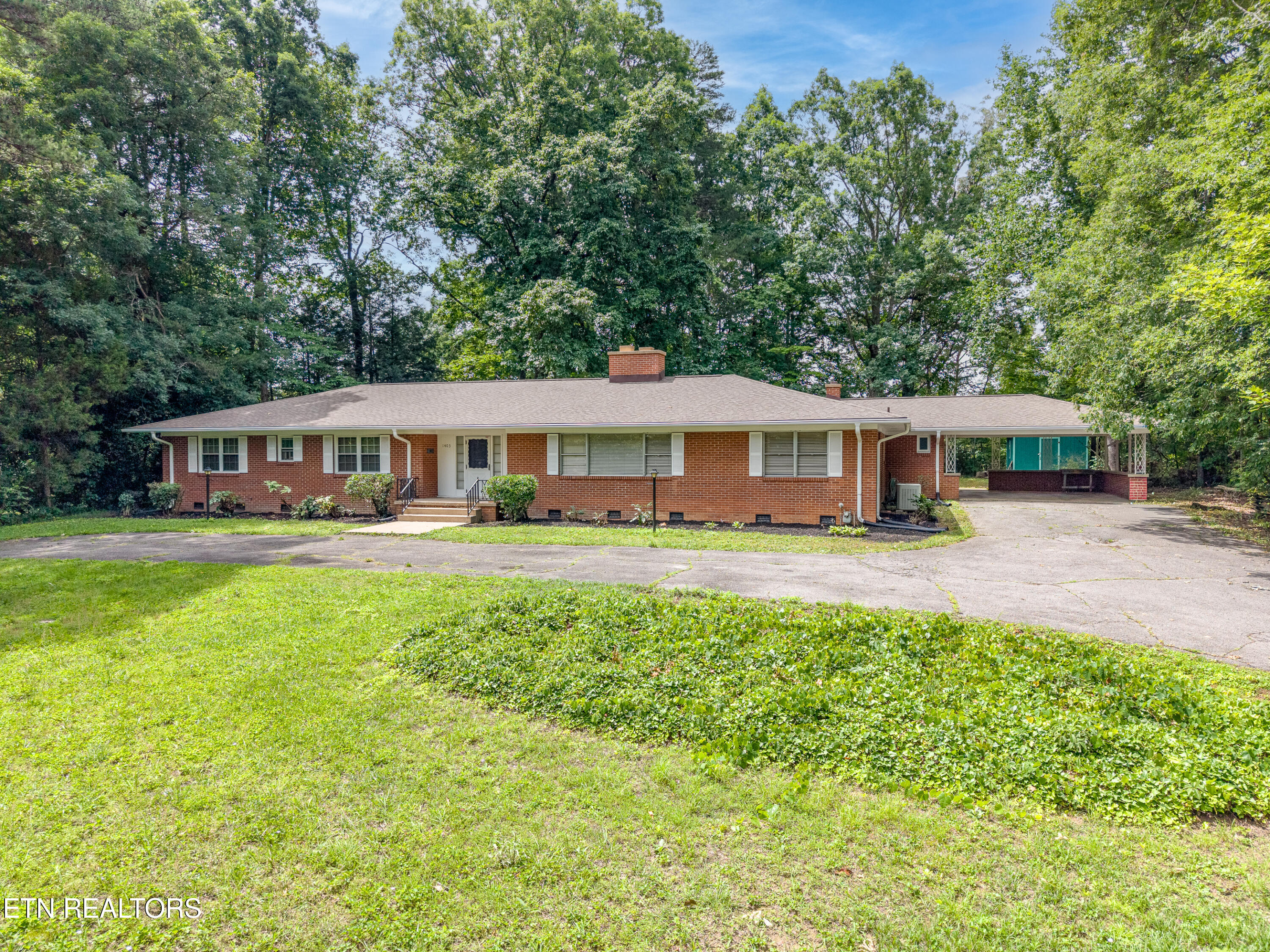 1403 Wilkinson Pike Maryville TN 37803
