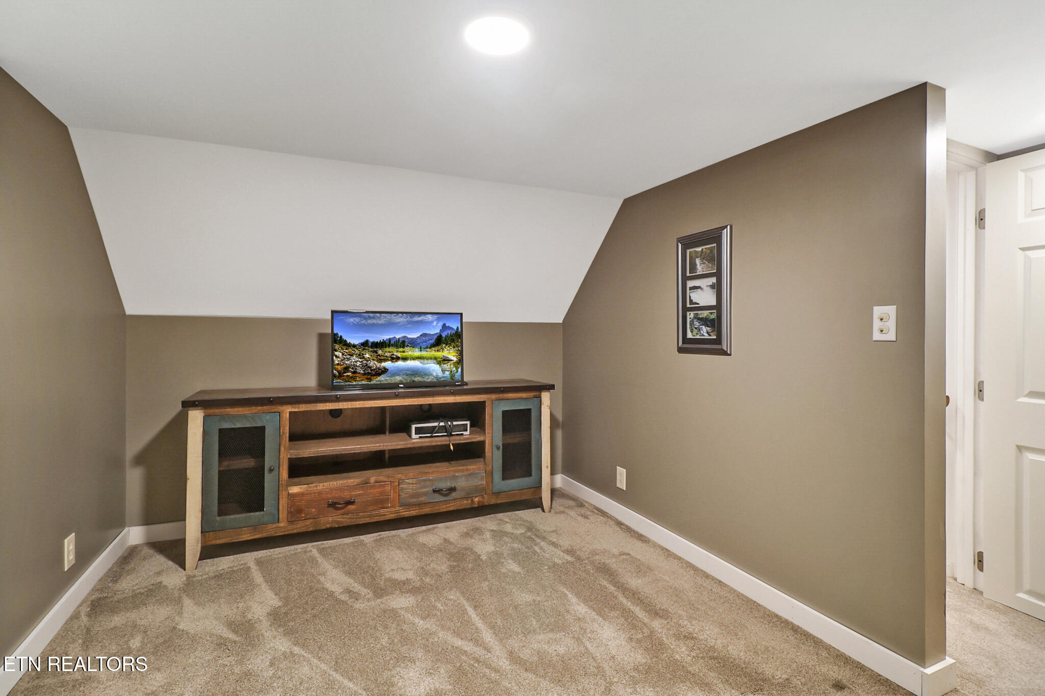 89 Crockett Circle Crossville TN 38572