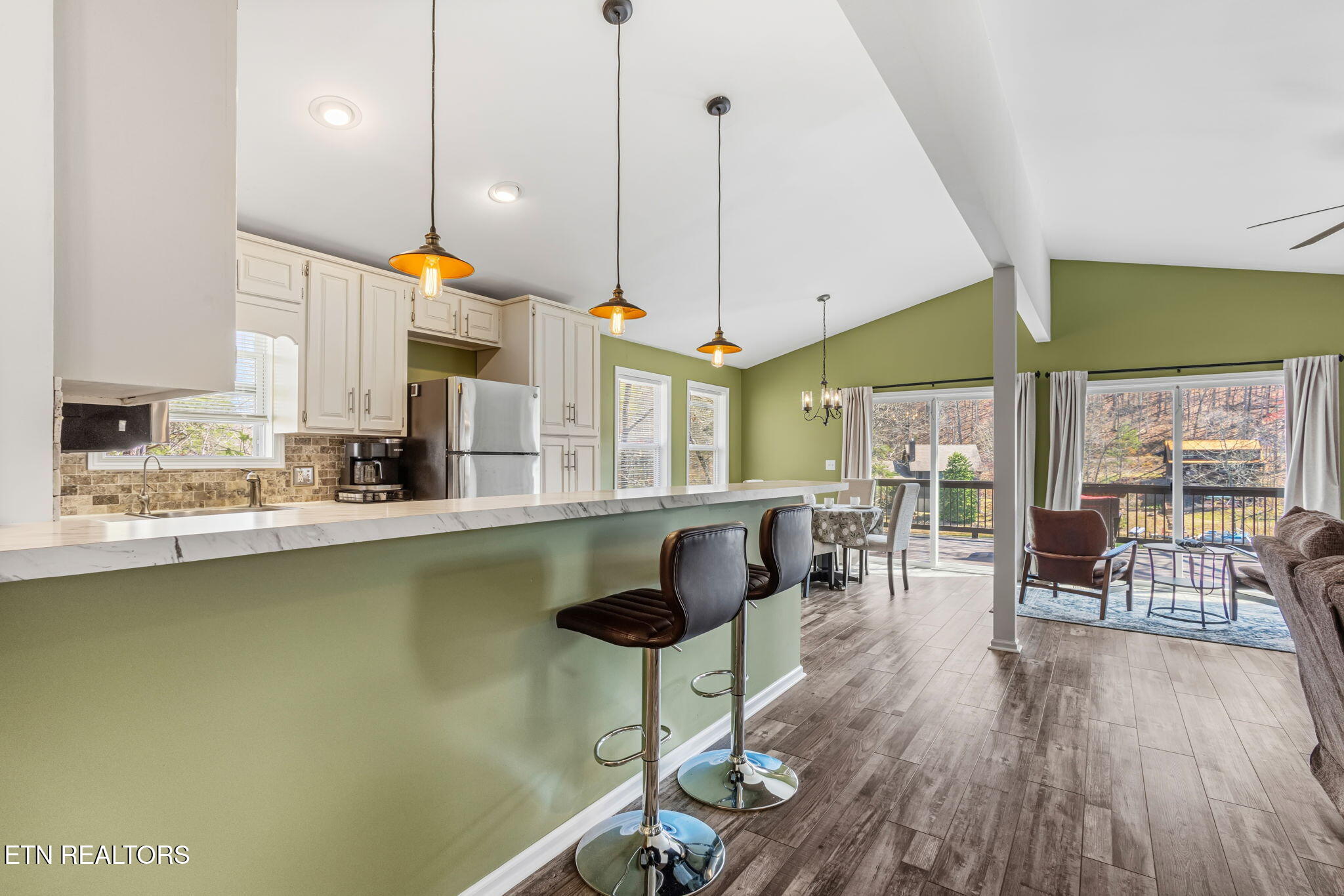 124 Peninsula Road Madisonville TN 37354