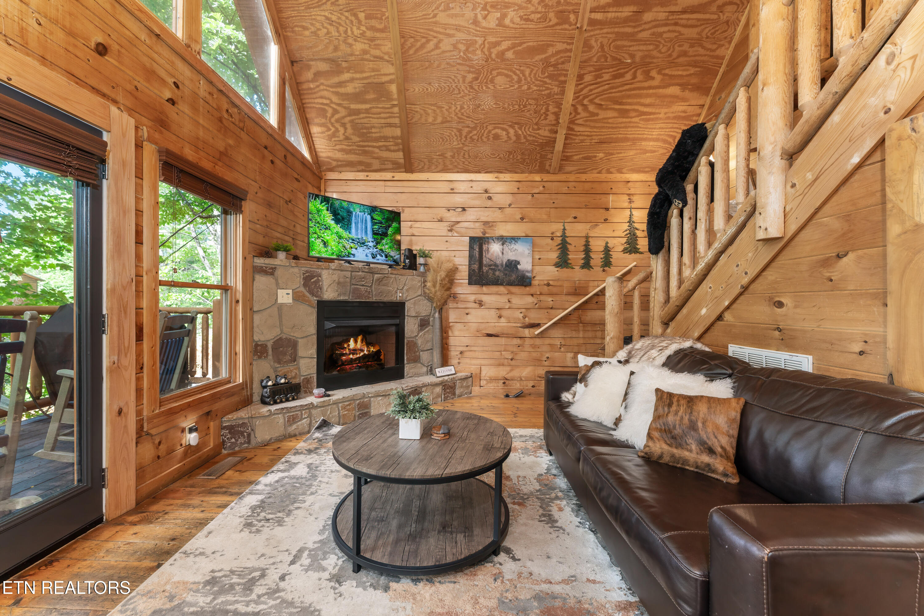 1820 Beach Front Drive Sevierville TN 37876