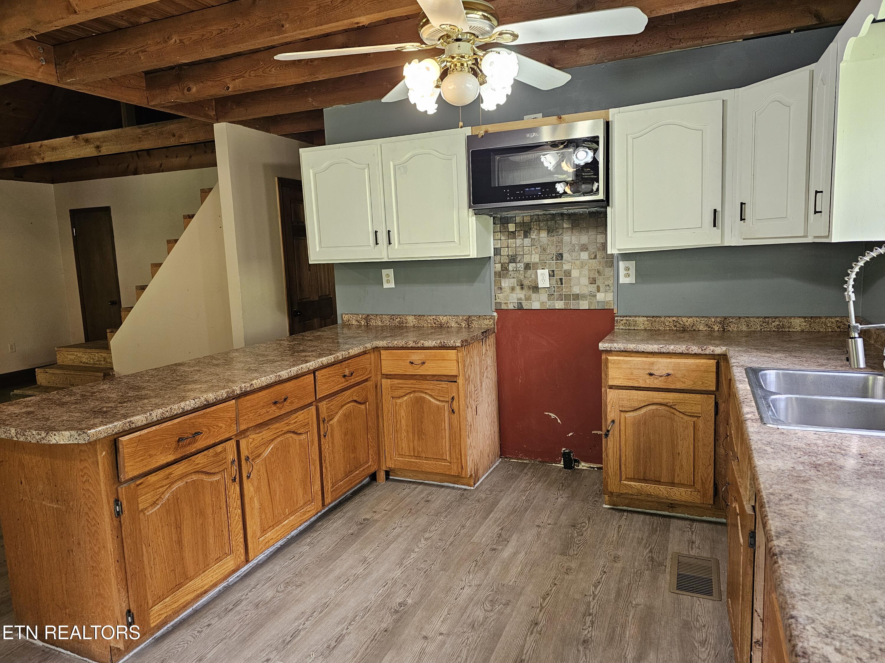 264 Old Long Hollow Road Lafollette TN 37766