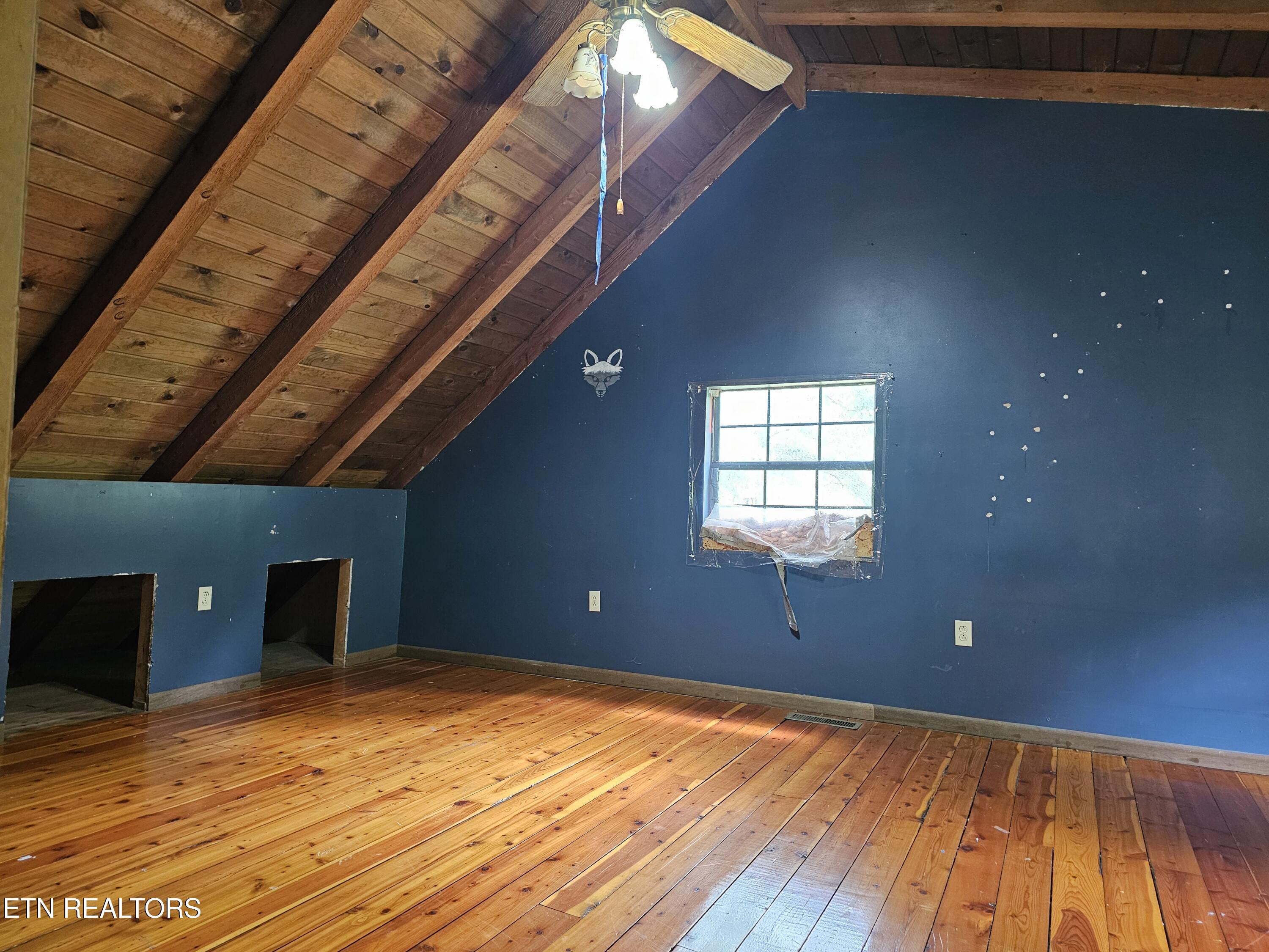 264 Old Long Hollow Road Lafollette TN 37766