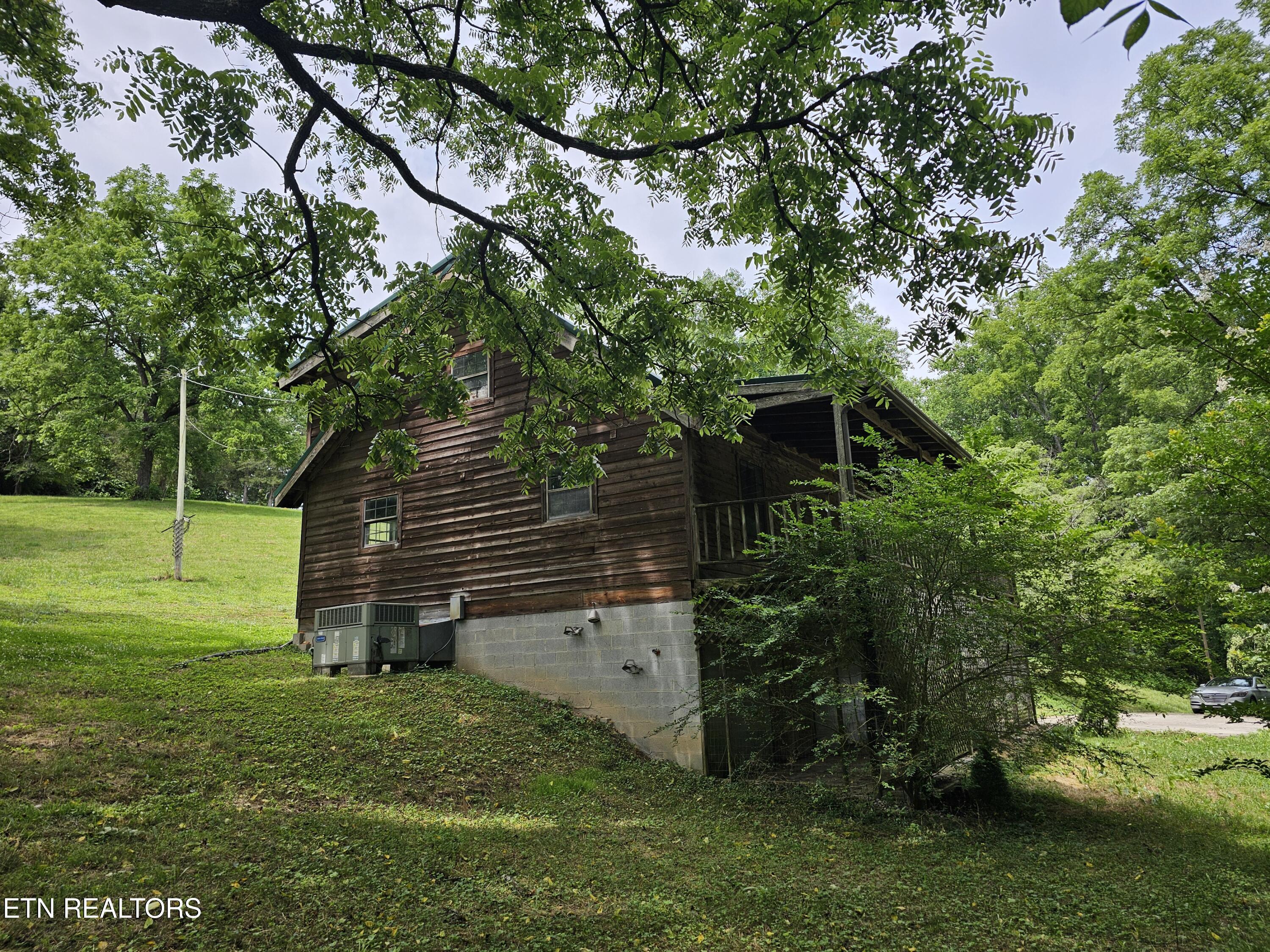 264 Old Long Hollow Road Lafollette TN 37766