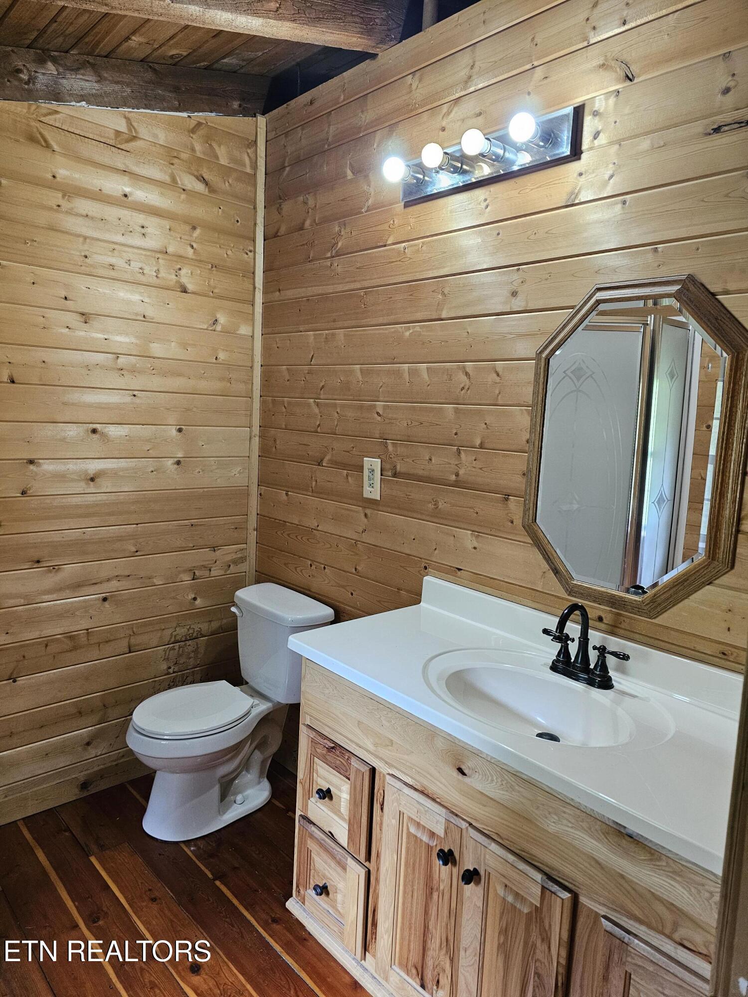 264 Old Long Hollow Road Lafollette TN 37766