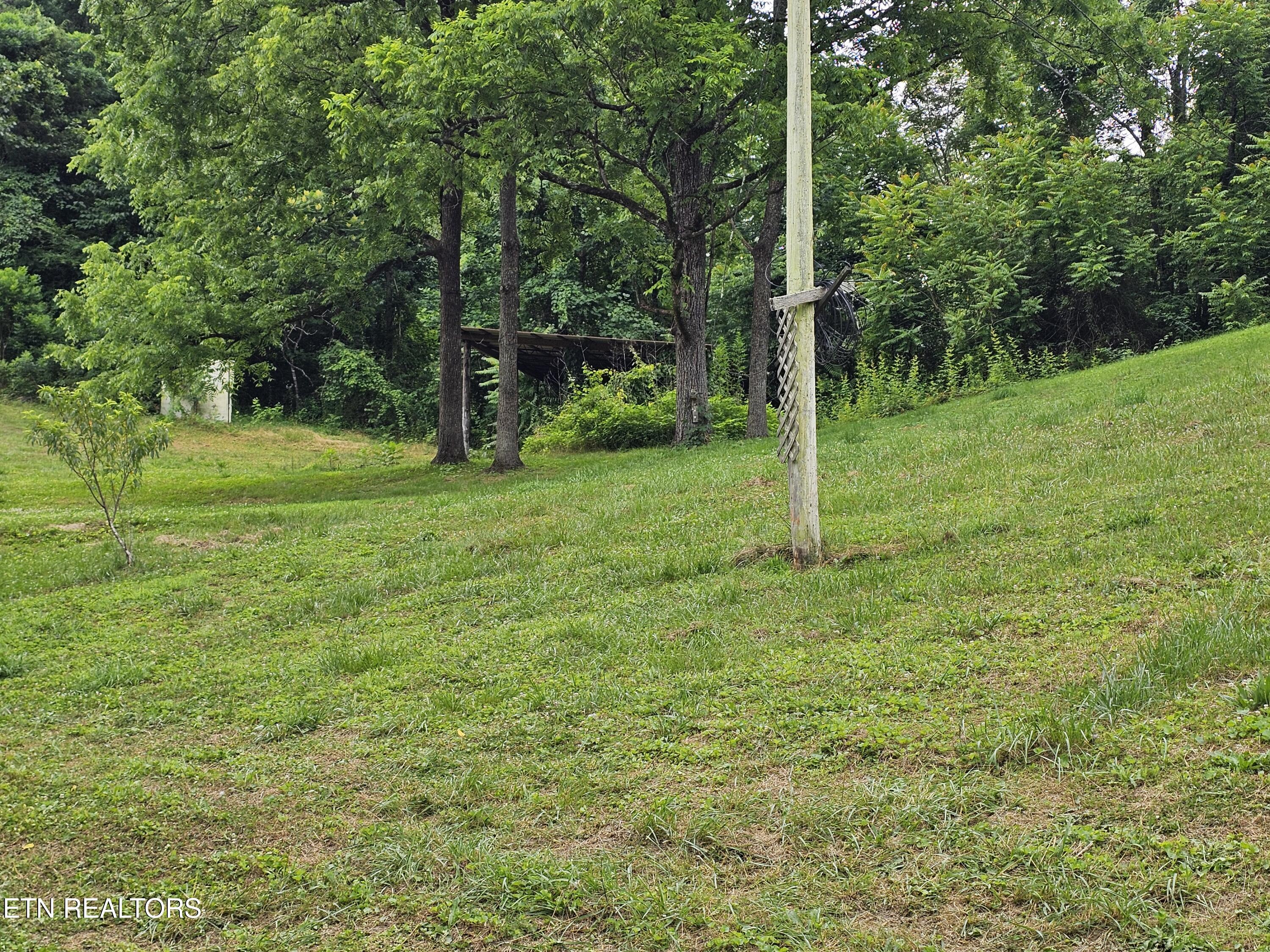 264 Old Long Hollow Road Lafollette TN 37766