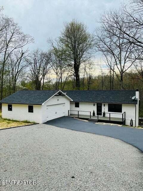 309 Linger Lake Drive Crossville TN 38571