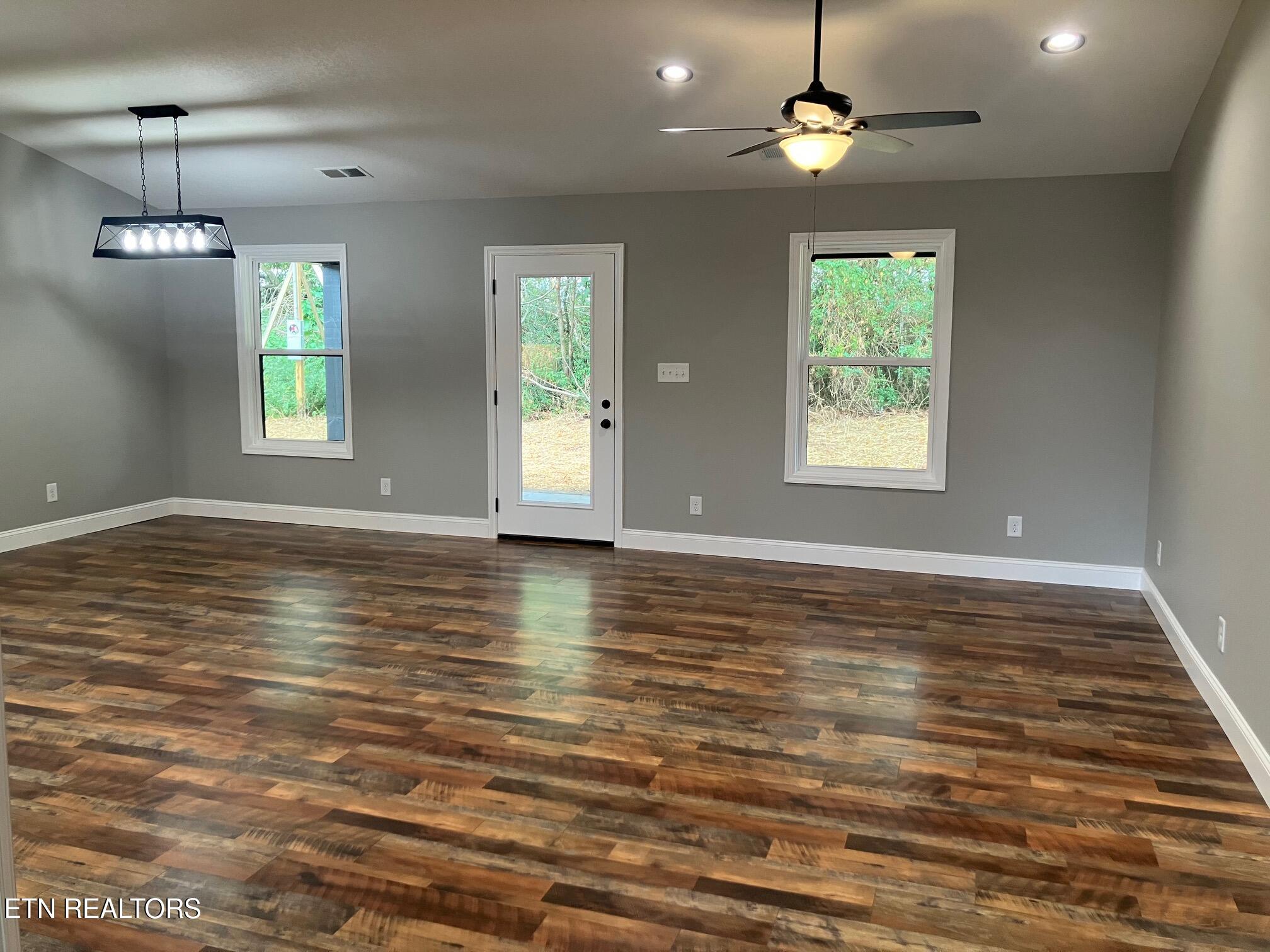 102 Campton Lane Maynardville TN 37807