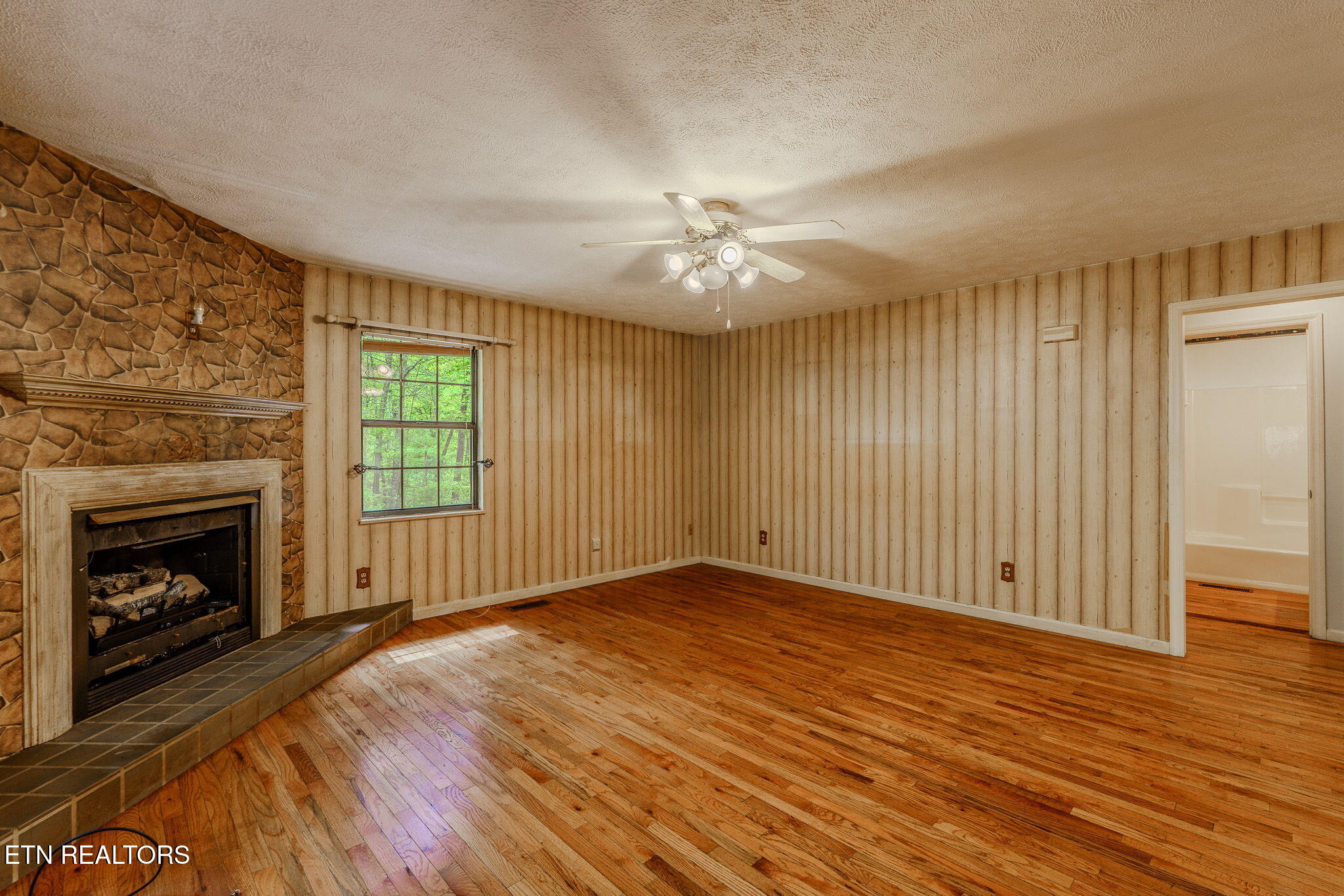 630 Pinemont Drive Pigeon Forge TN 37863