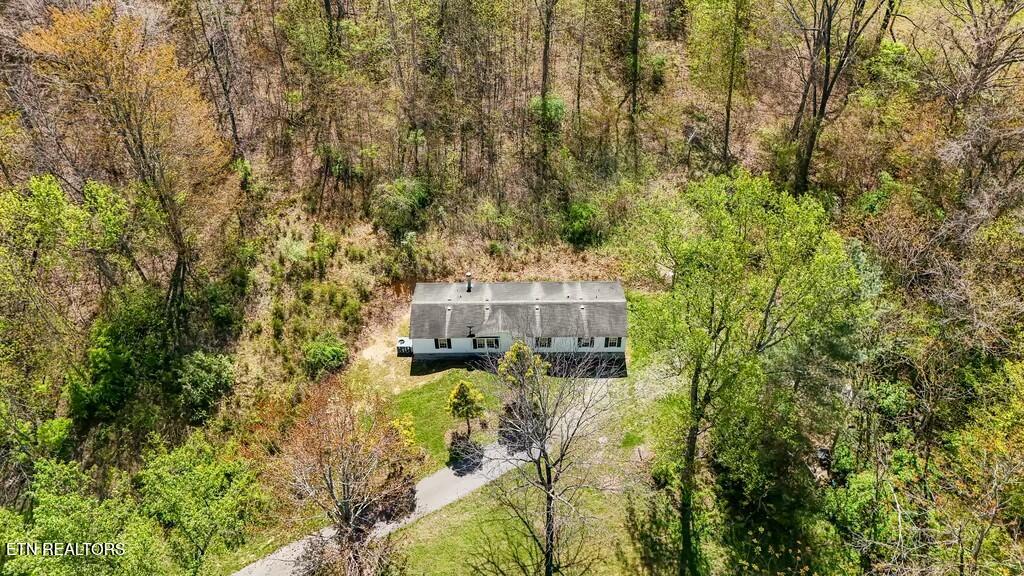 1161 Essary Road Tazewell TN 37879