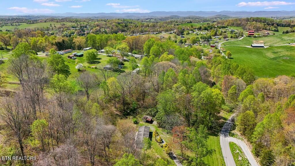 1161 Essary Road Tazewell TN 37879