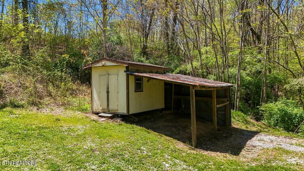 1161 Essary Road Tazewell TN 37879
