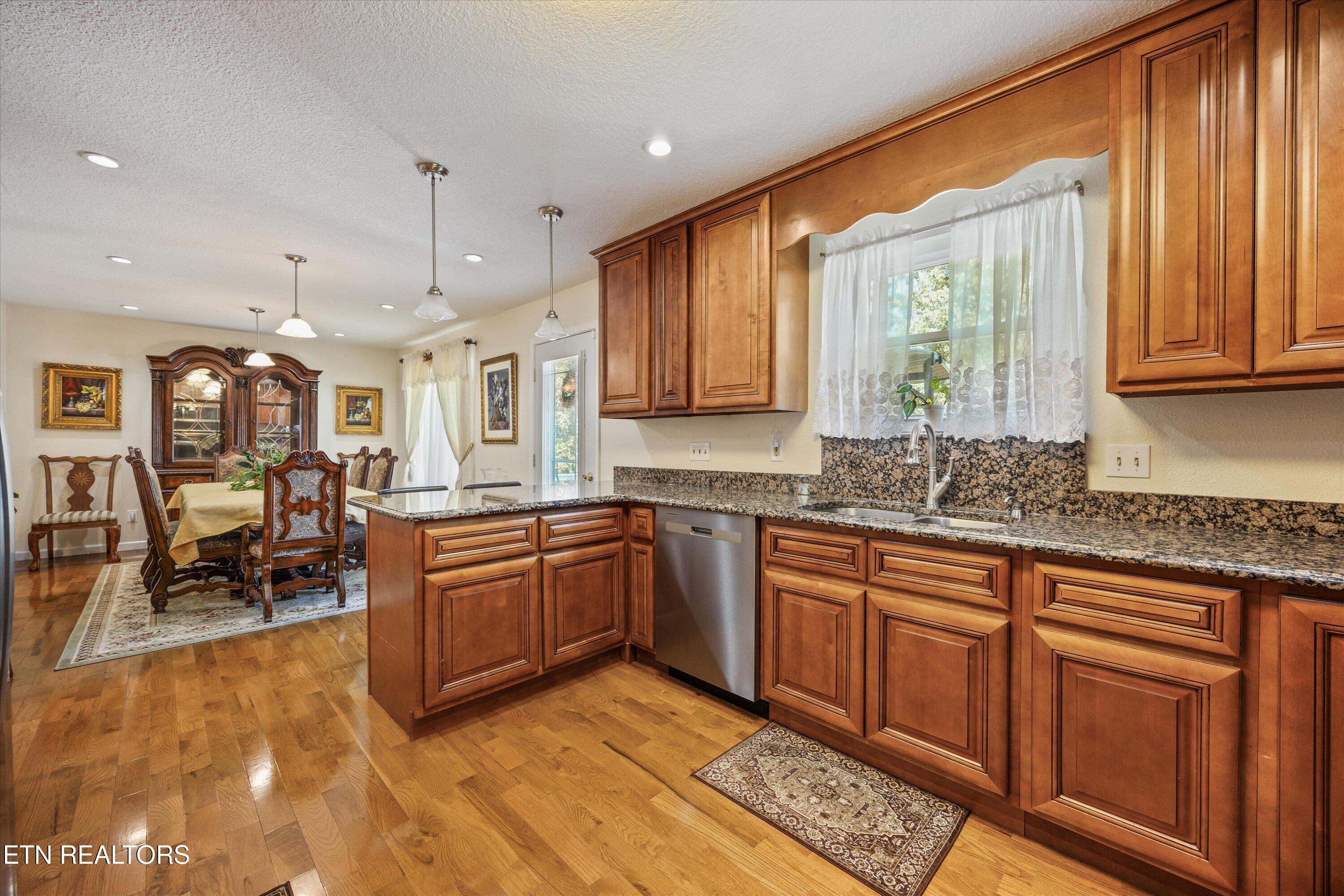 212 Cogdill Road Knoxville TN 37922