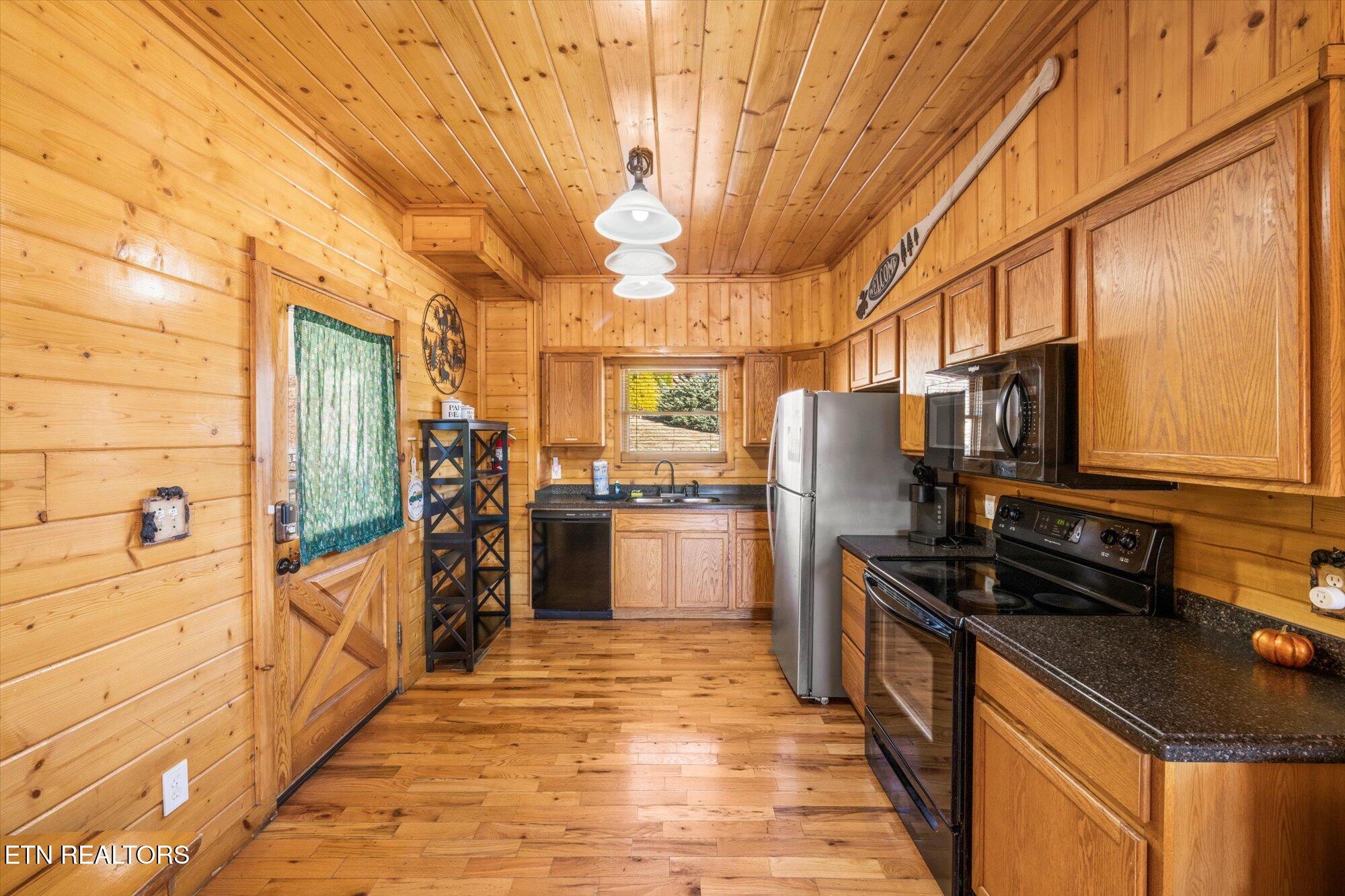 2014 Delta Dawn Drive Sevierville TN 37862