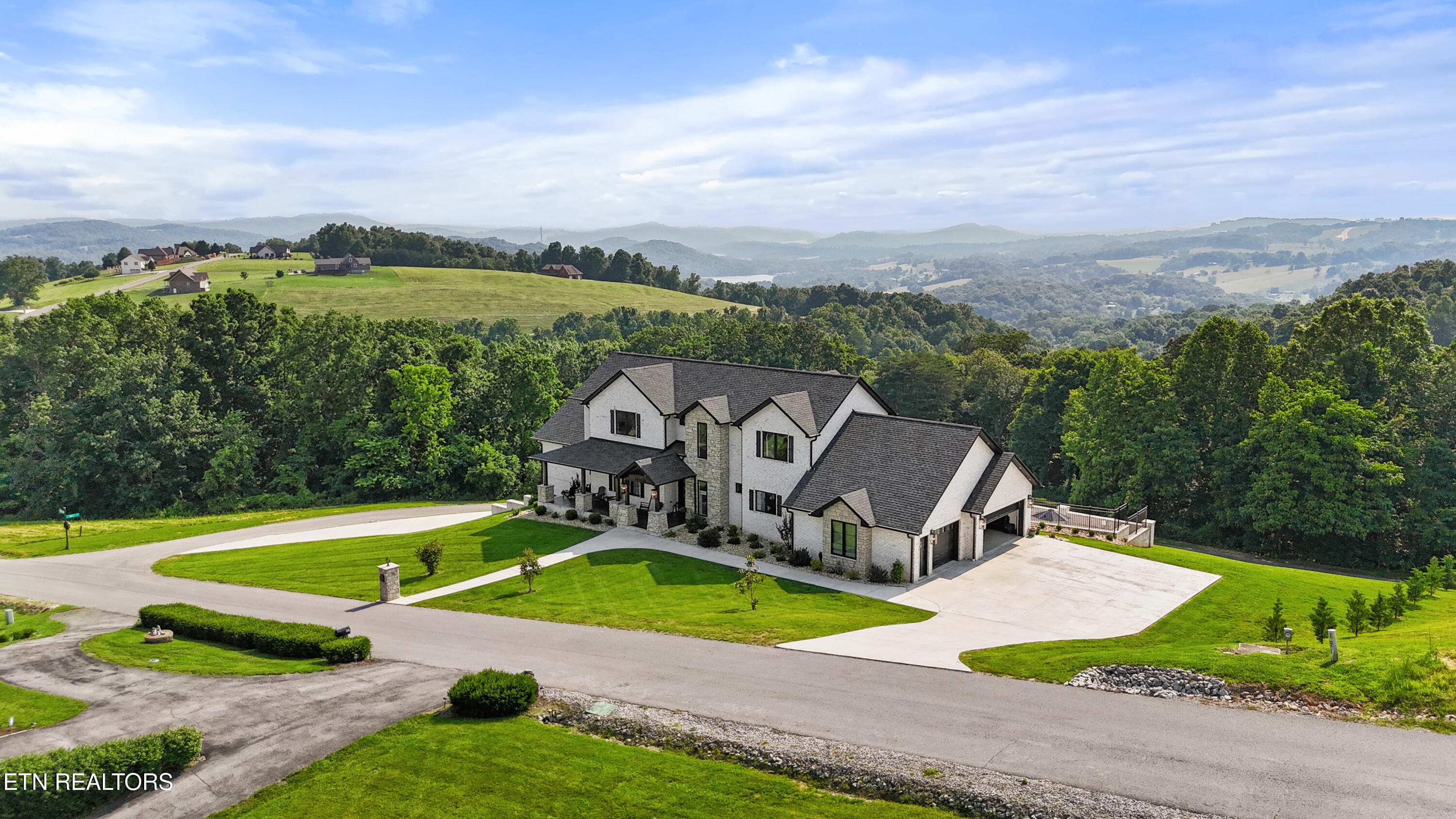 New Tazewell TN, 888 Smokey Quartz Blvd Boulevard