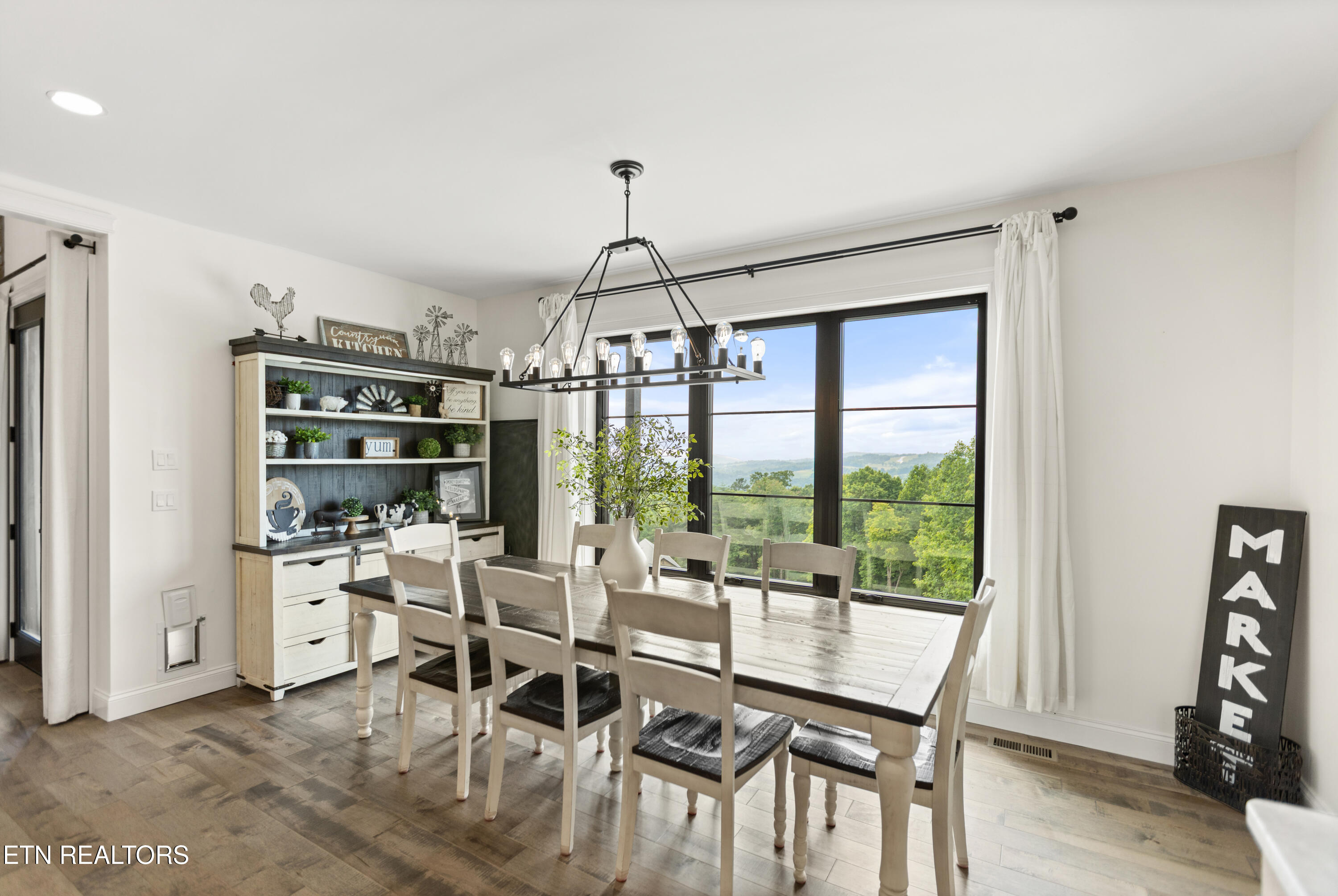 888 Smokey Quartz Boulevard Boulevard New Tazewell TN 37825