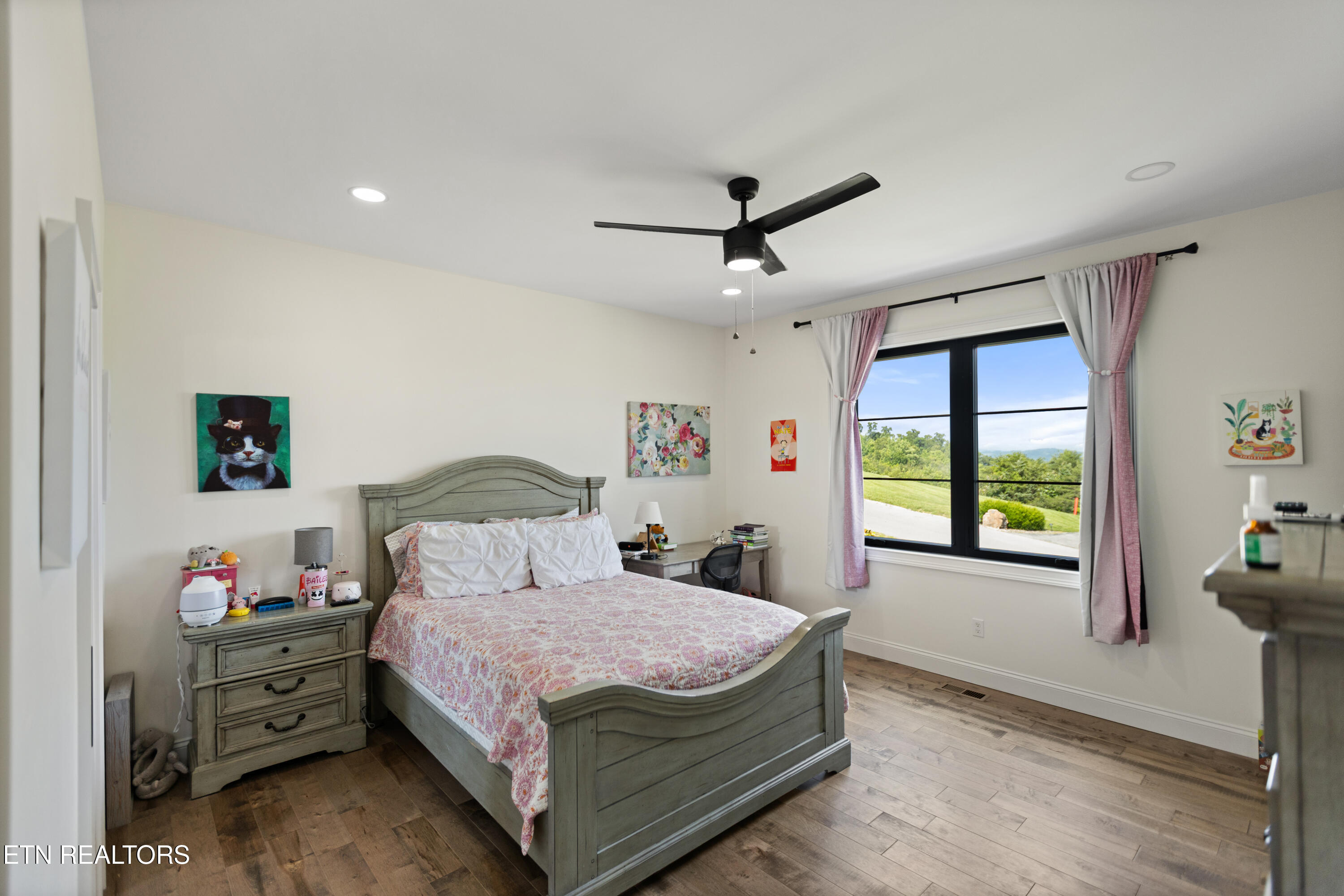 888 Smokey Quartz Boulevard Boulevard New Tazewell TN 37825